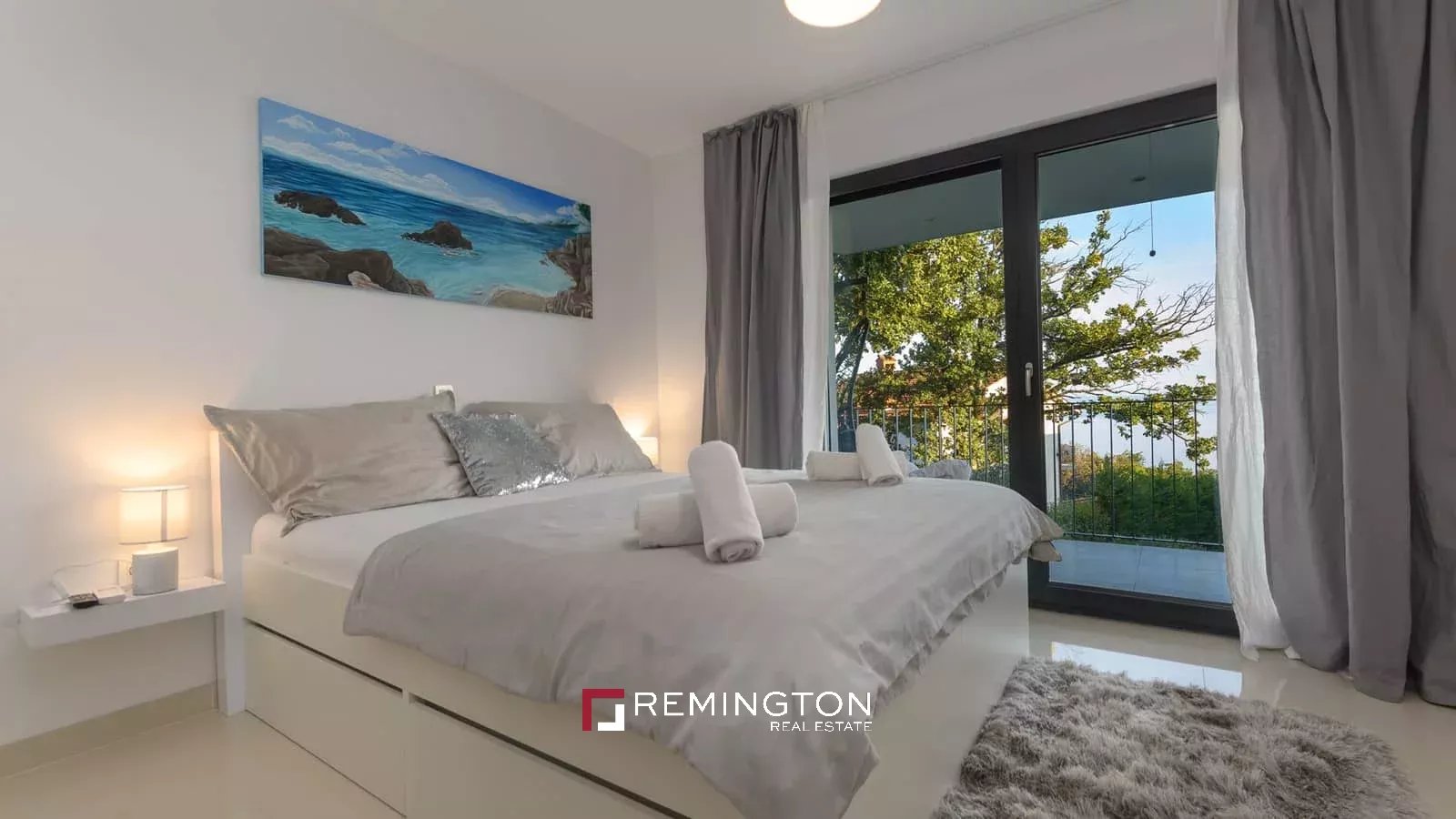 4 Bedroom Villa/Townhouse's Image 5