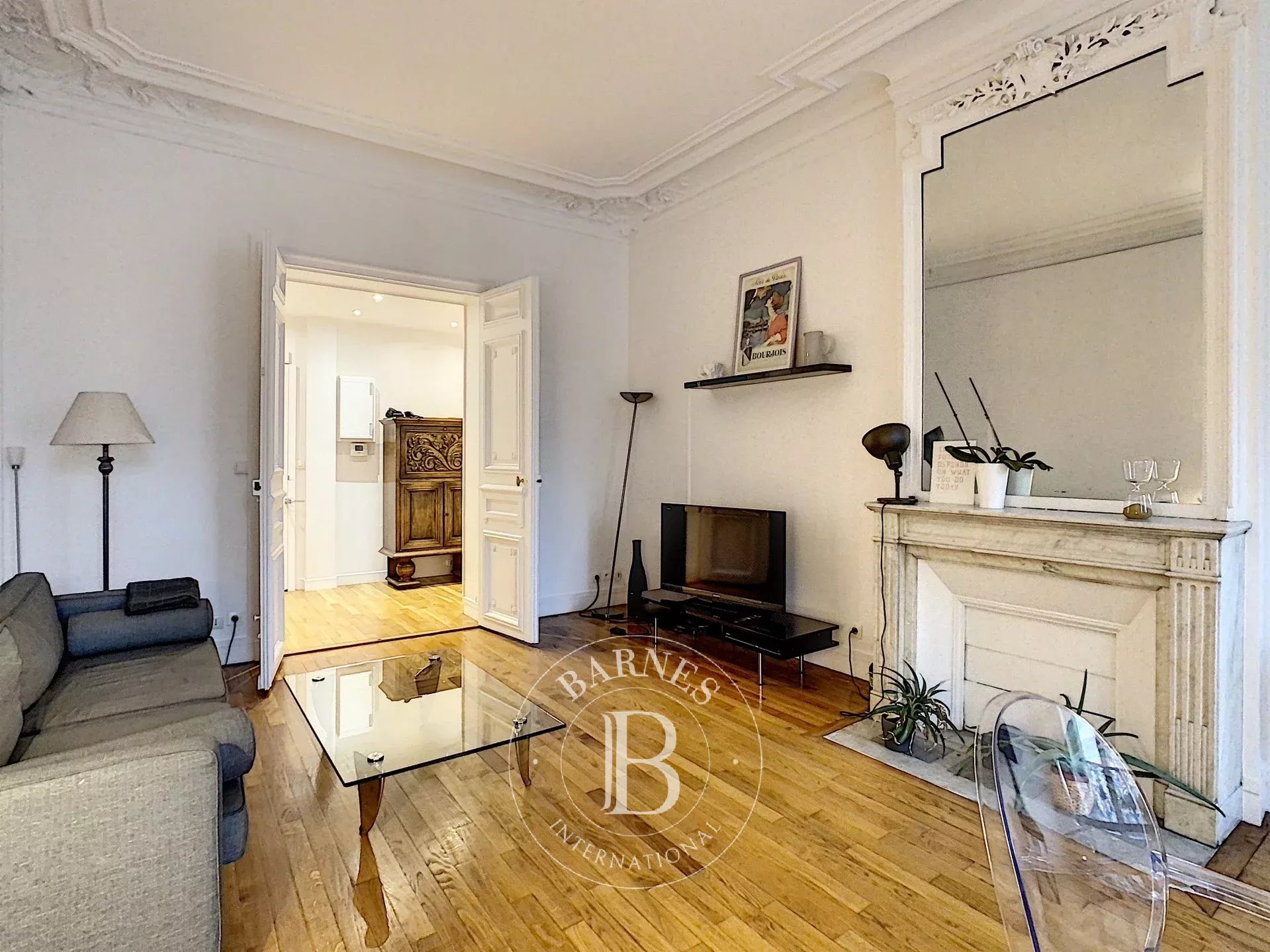 Daire Paris 8ème - picture 4