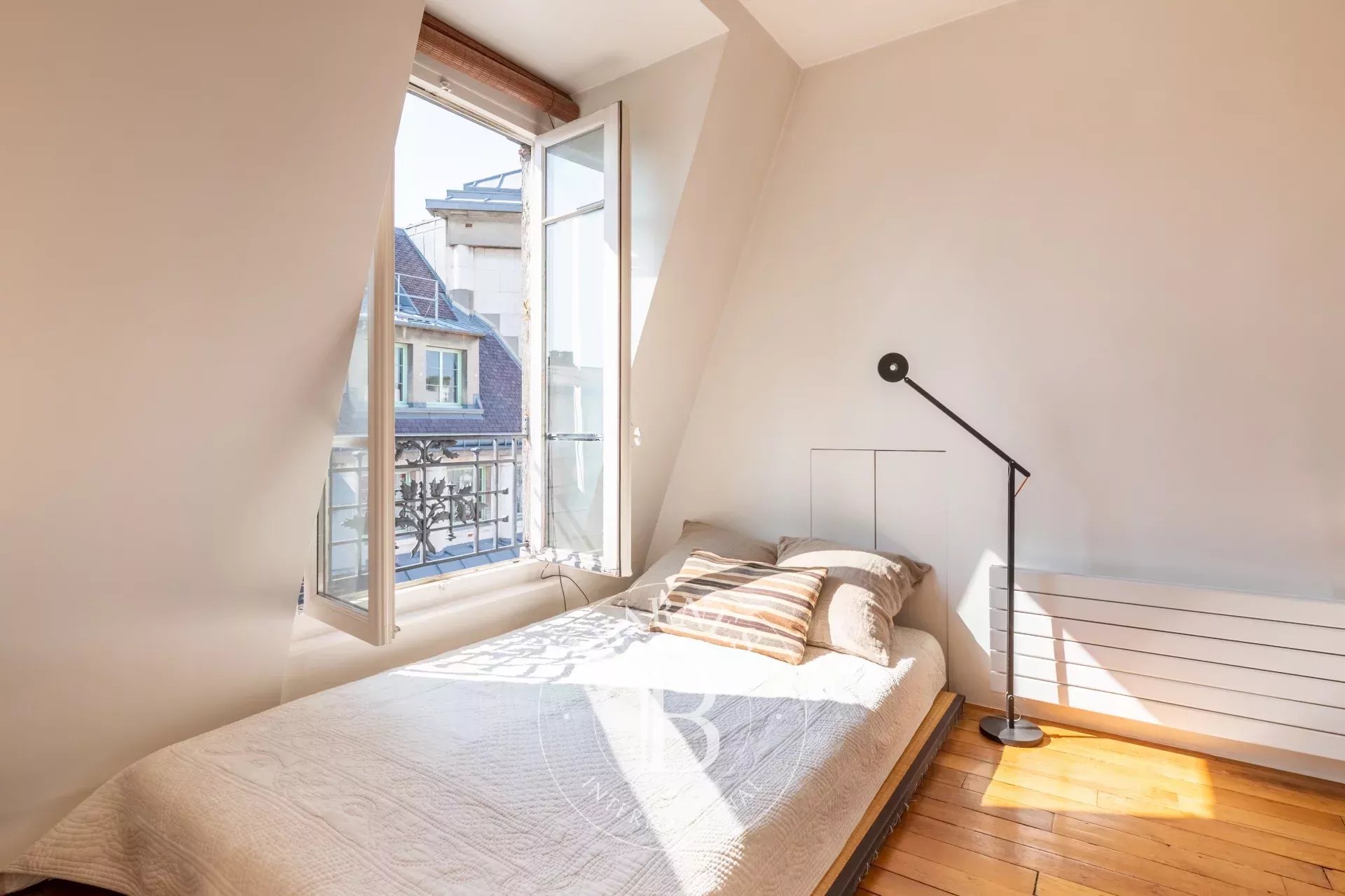 Daire Paris 4ème - picture 17