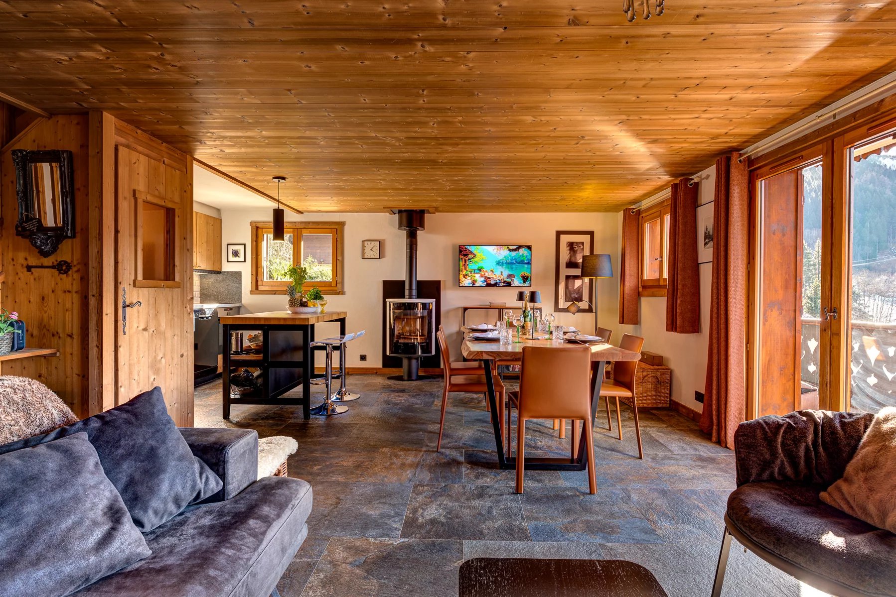 Photo of LES HOUCHES - Newly renovated 3-bedroom chalet
