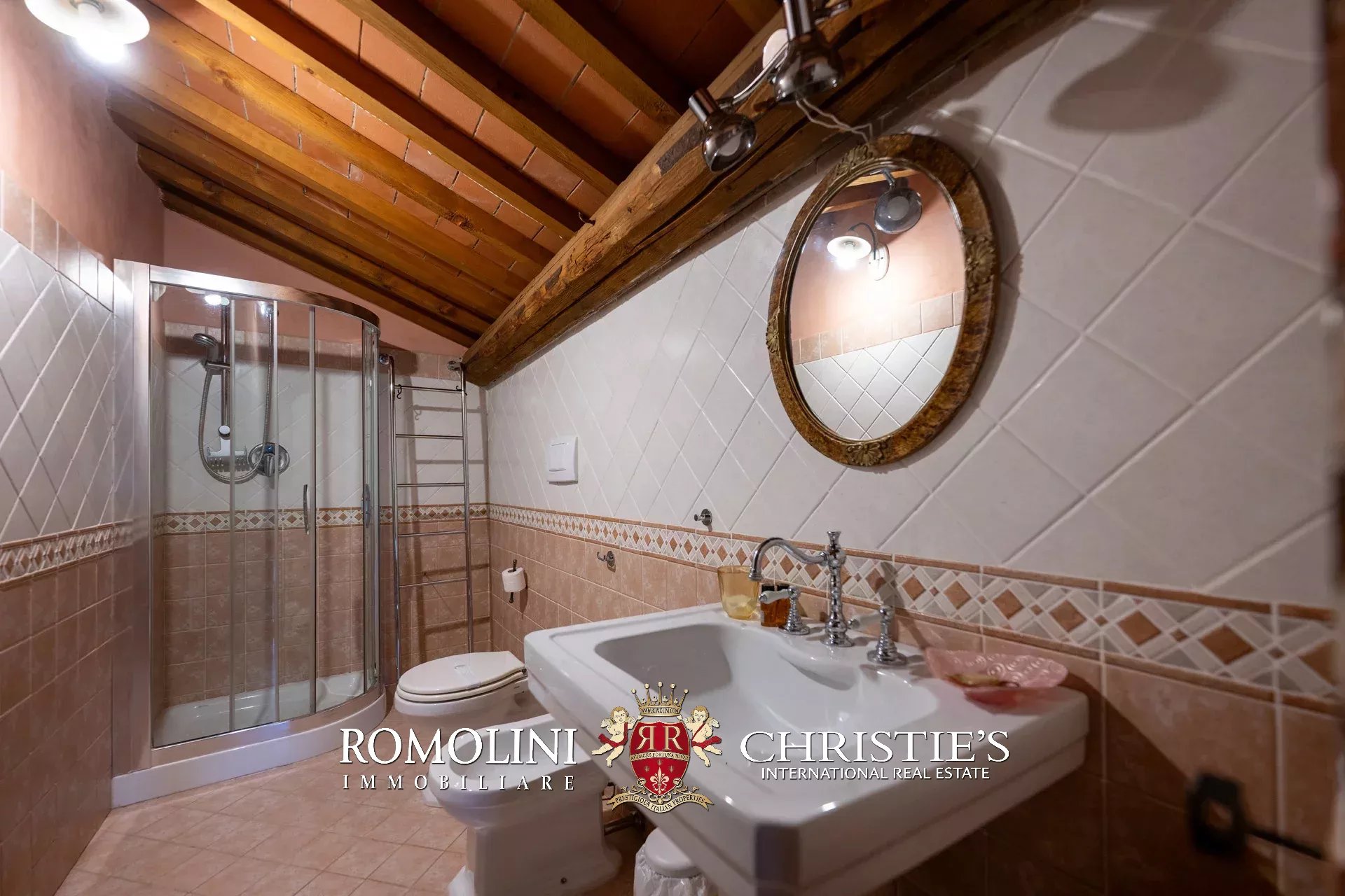 13 Bedroom Villa/Townhouse's Image 44