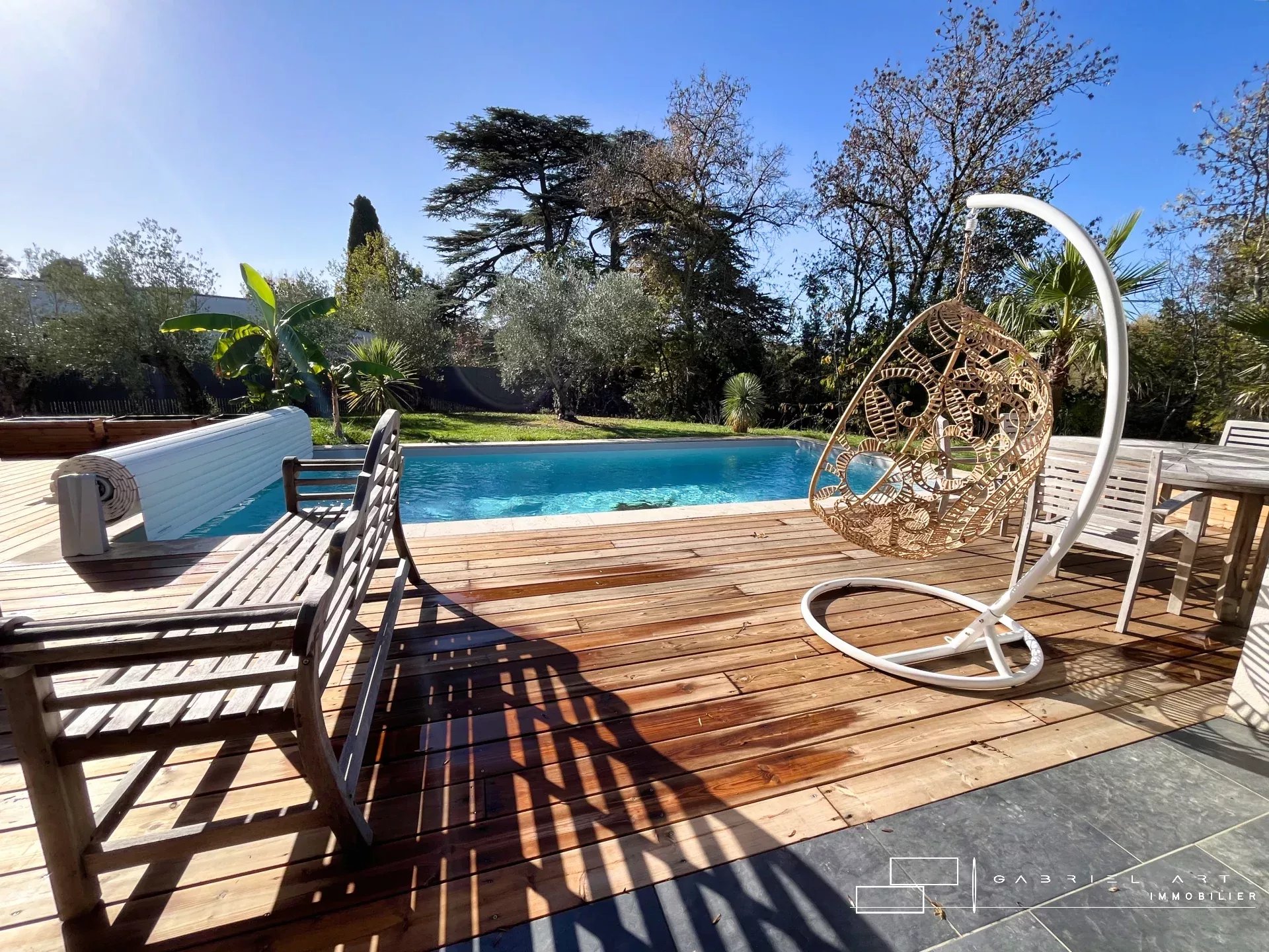 Agence immobilière de 