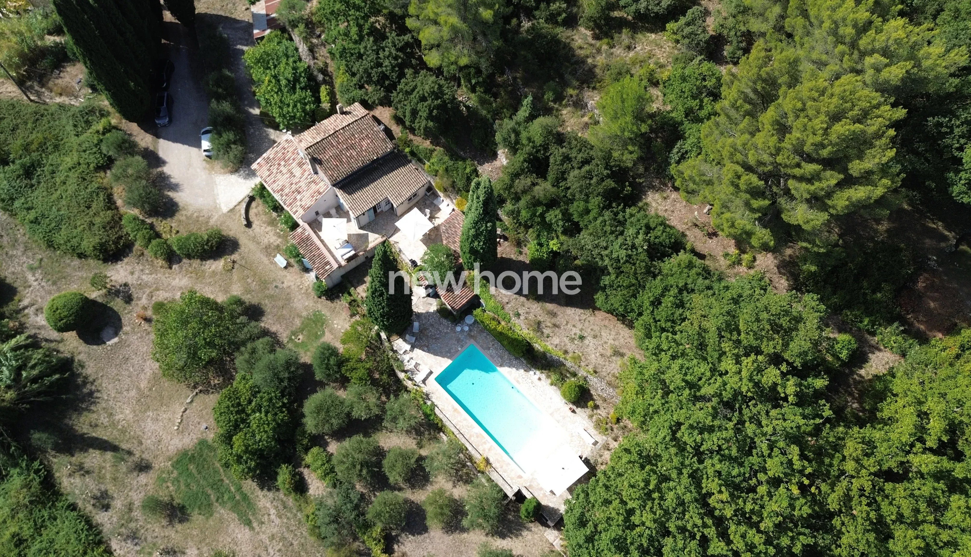 Superbe bastide ancienne en pierre près du charmant village de Flayosc