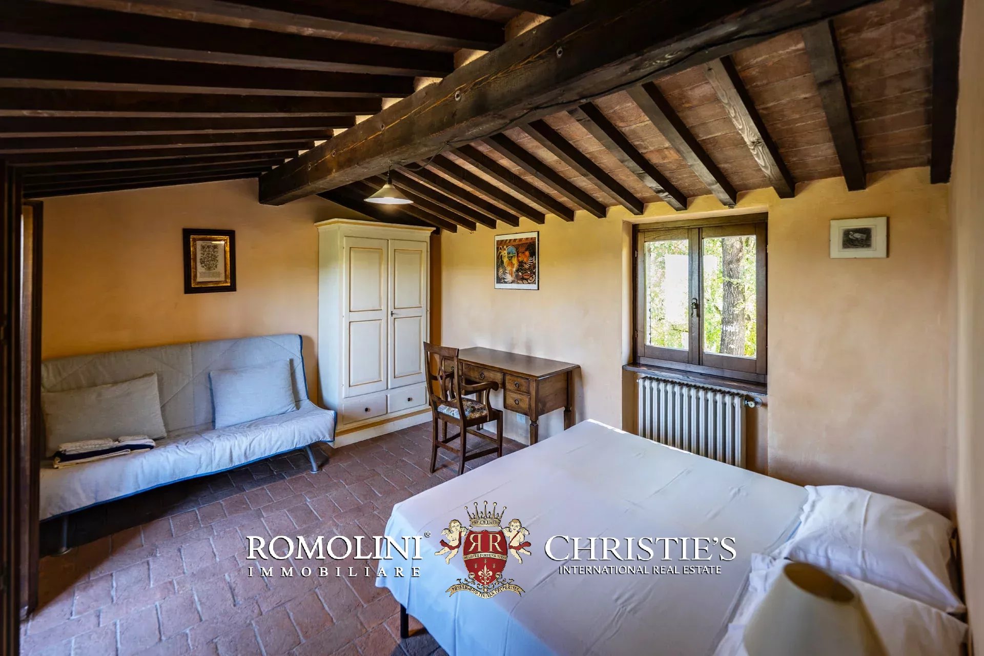 8 Bedroom Villa/Townhouse's Image 23