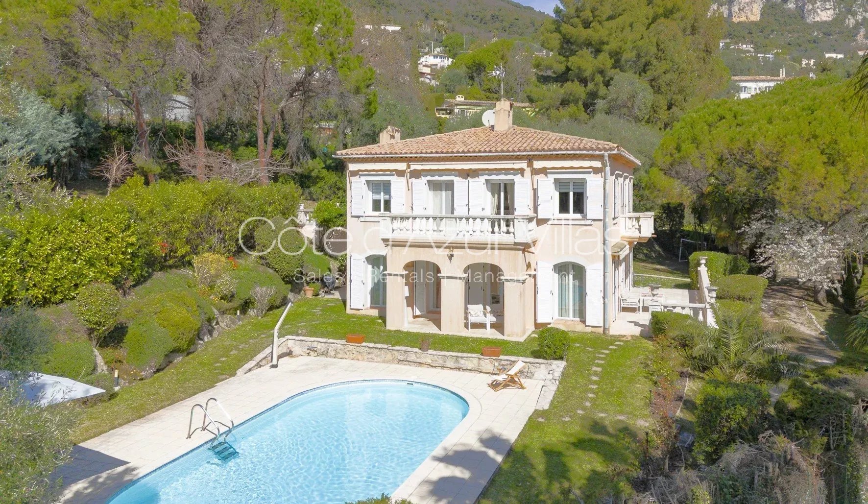 Agence immobilière de 