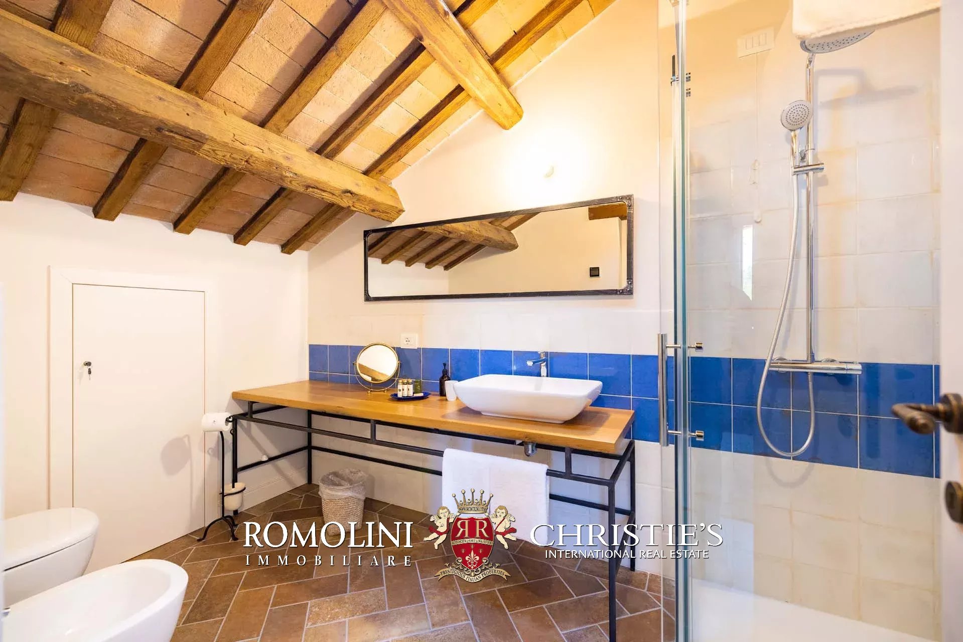 9 Bedroom Villa/Townhouse's Image 59