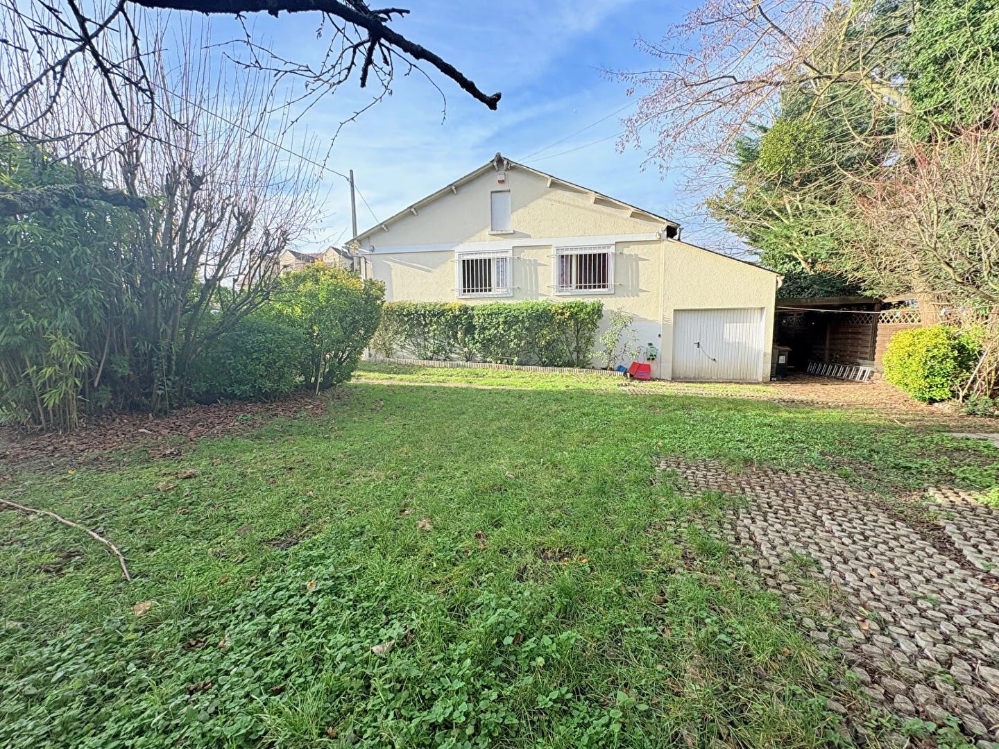 SECTEUR FIN D'OISE ***proche GARE ***COMMERCES****