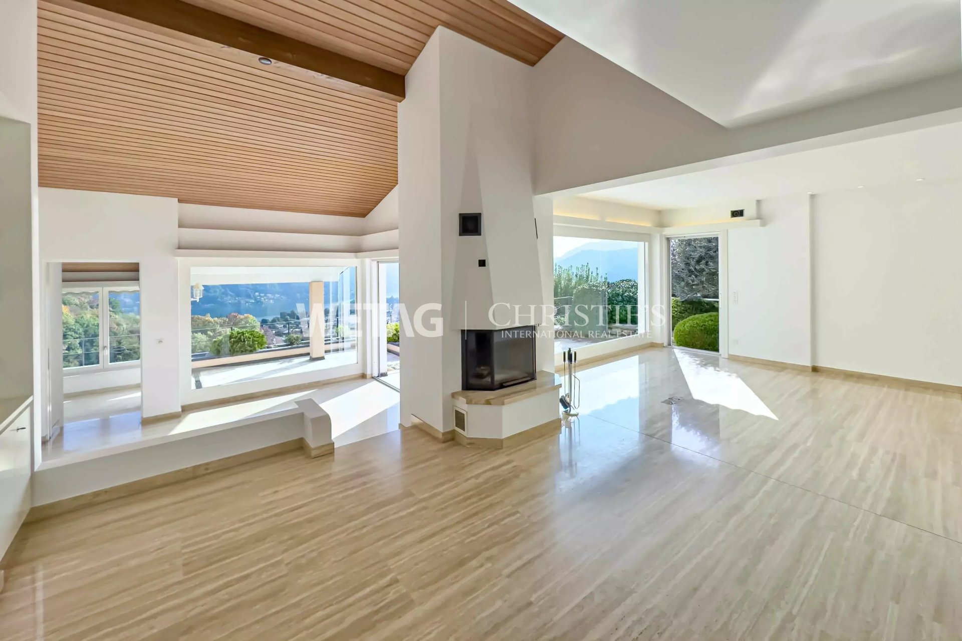 5 Bedroom Villa/Townhouse's Image 5