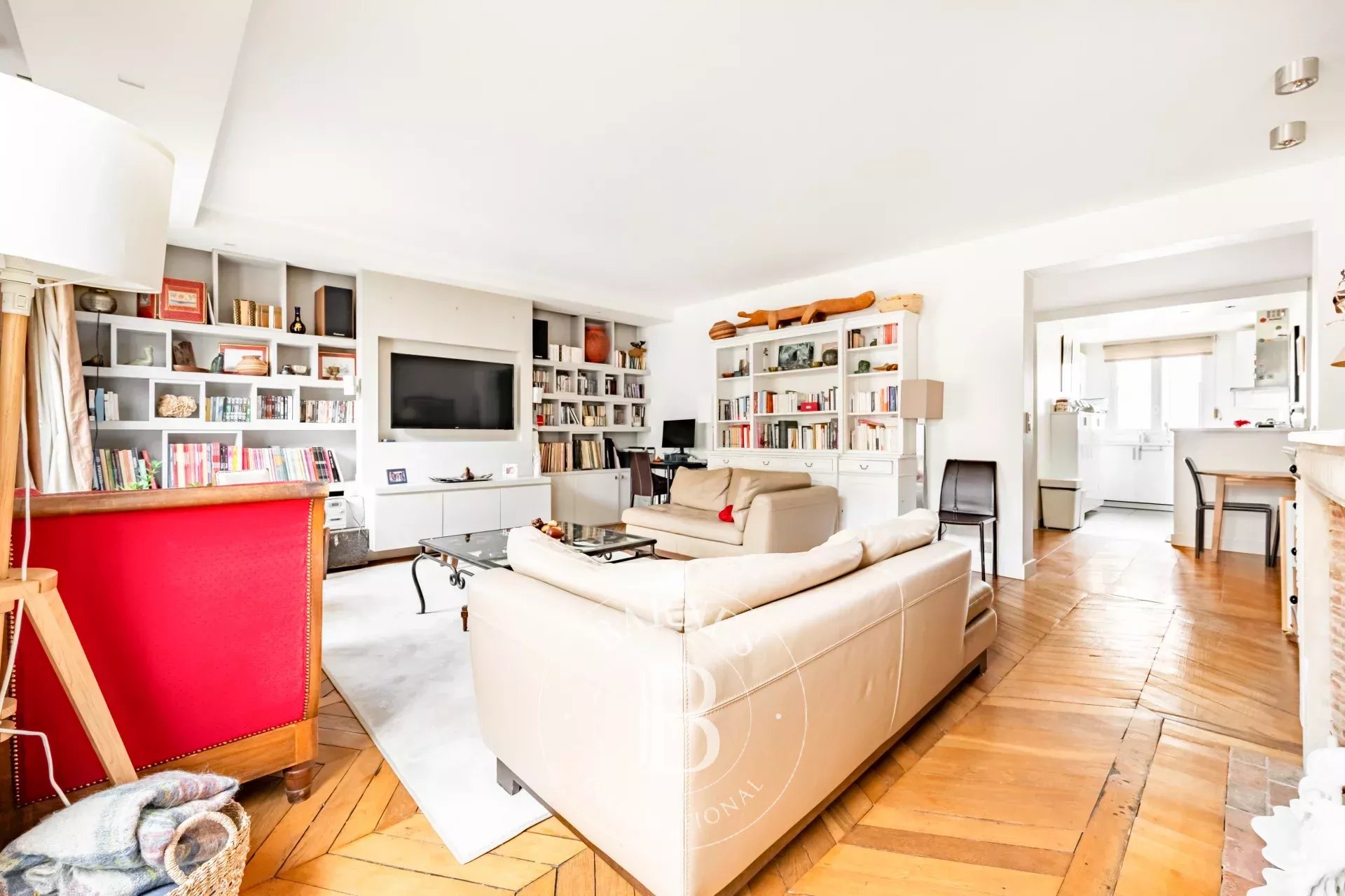 Exclusive listing - Paris 16 - Pompe / La Muette  - 2 bedrooms - Haussmann-style