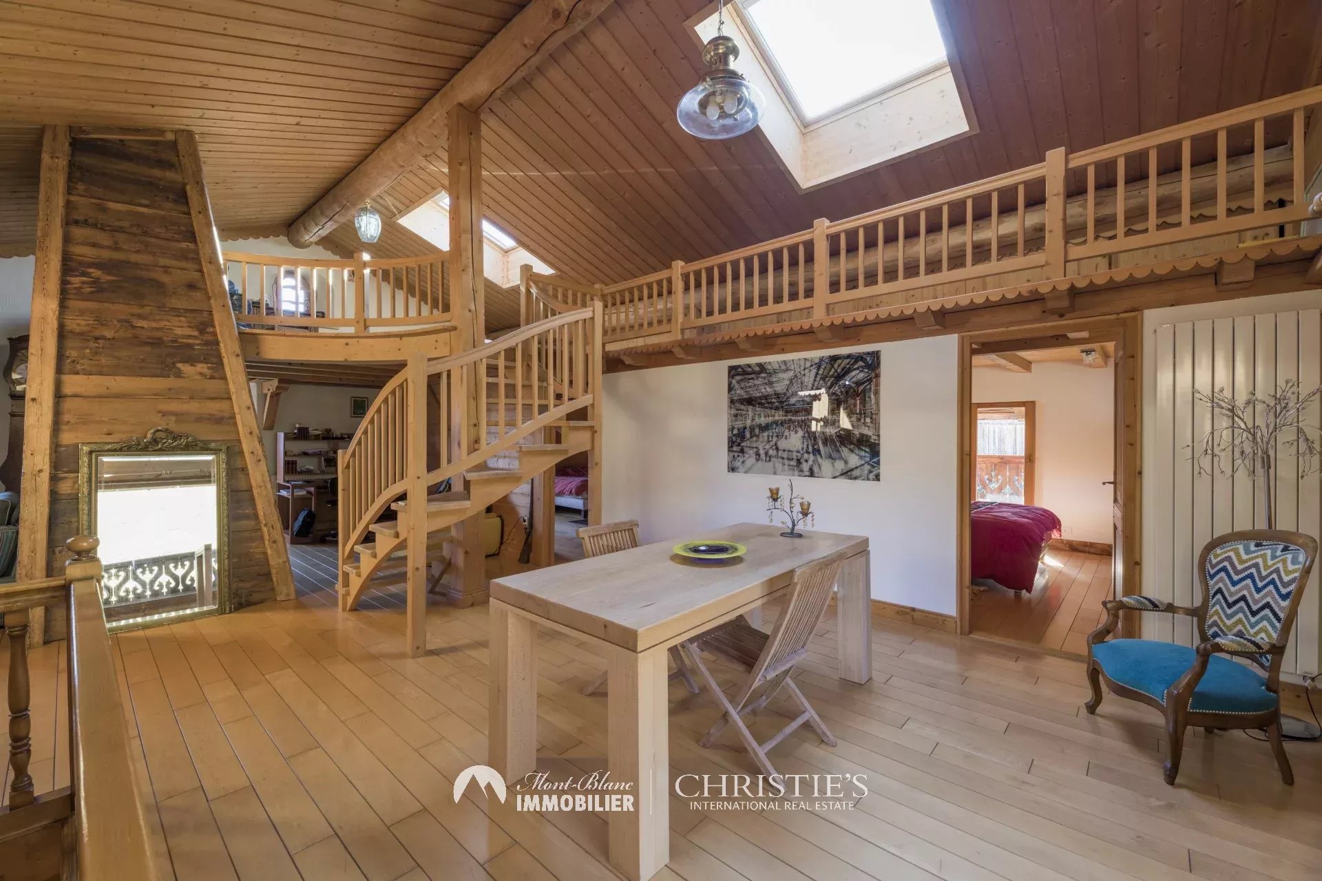 5 Bedroom Villa/Townhouse's Image 4