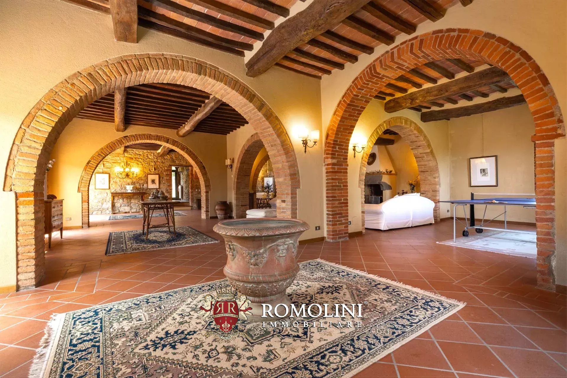 10 Bedroom Villa/Townhouse's Image 31