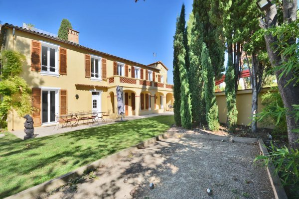 Le Cannet beautiful entirely-renovated provencal-style villa — photo 2