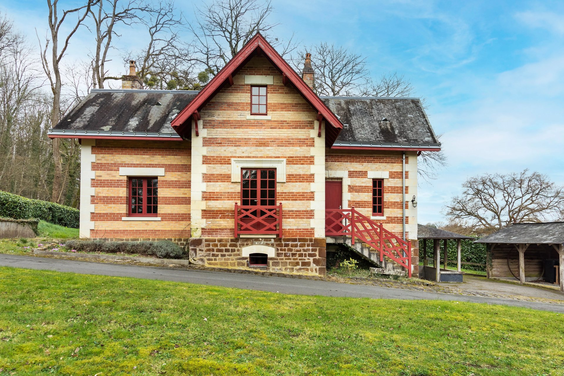 6 Bedroom Chateau's Image 17