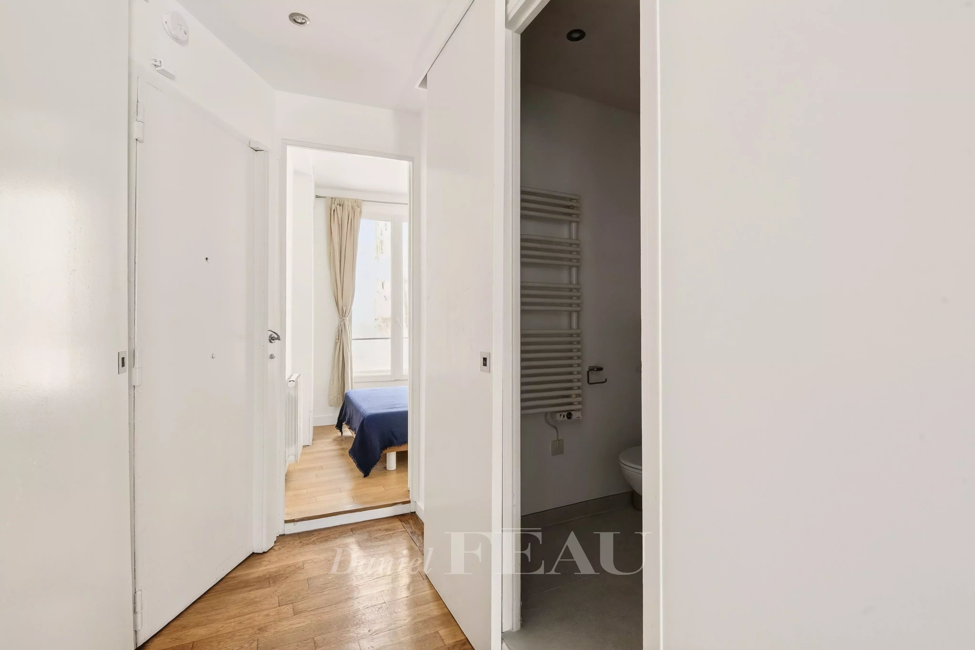 Sale Apartment Paris 4th