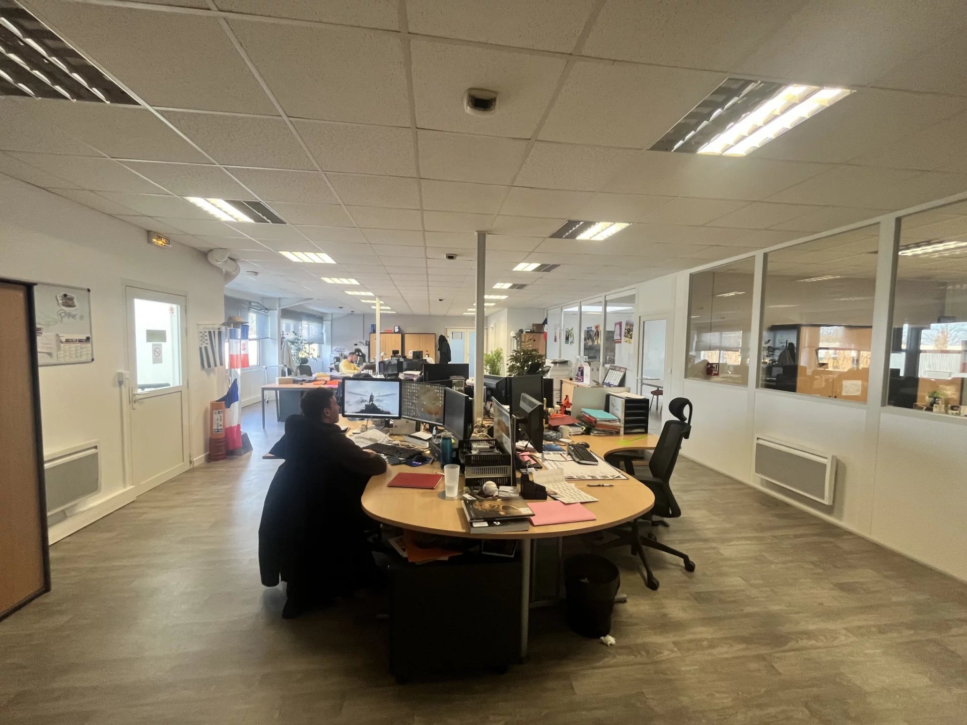 Location Bureau Dury