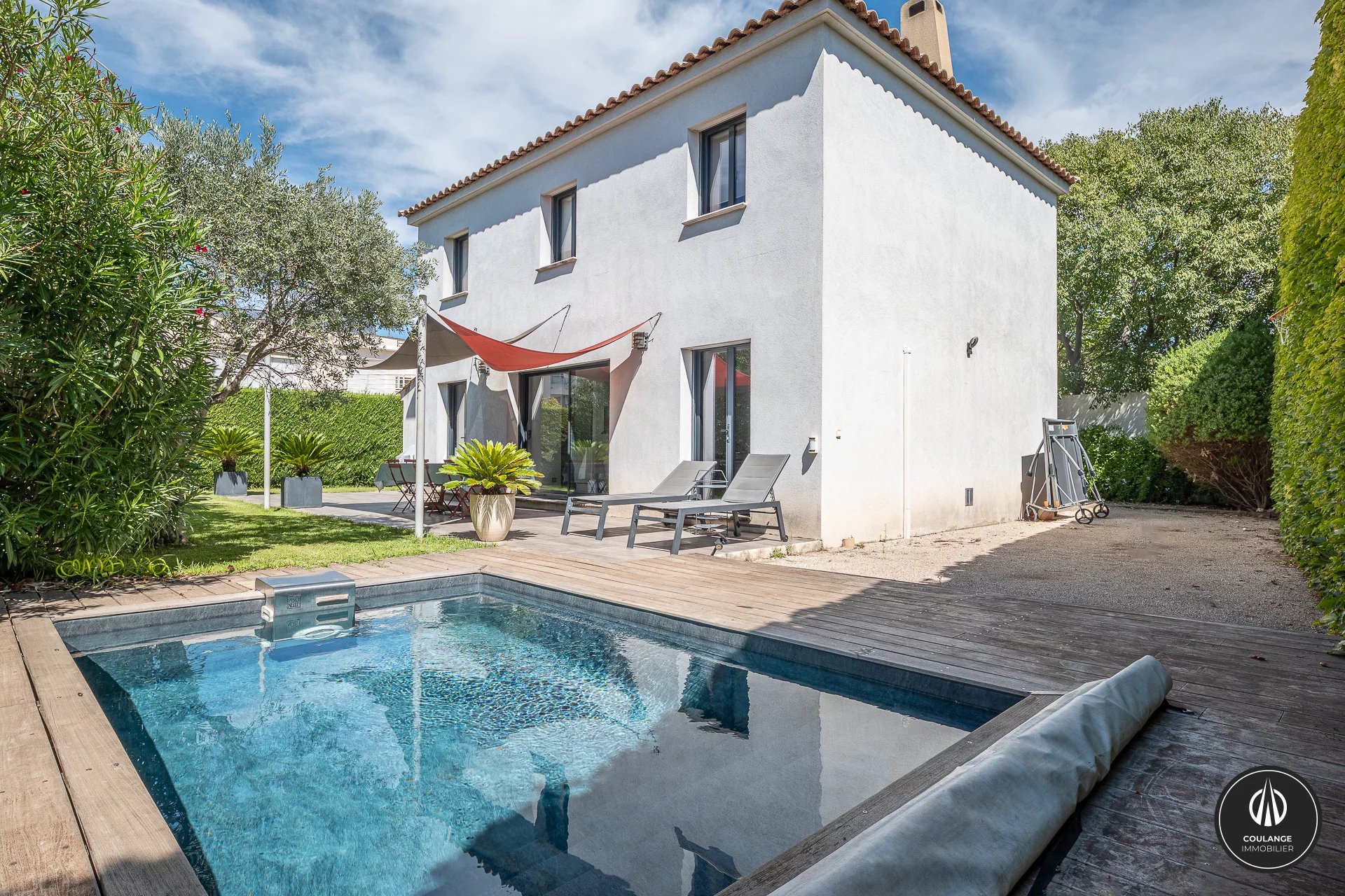 Marseille 8 ème Sainte Anne à vendre maison 5 pièces avec garage et piscine
