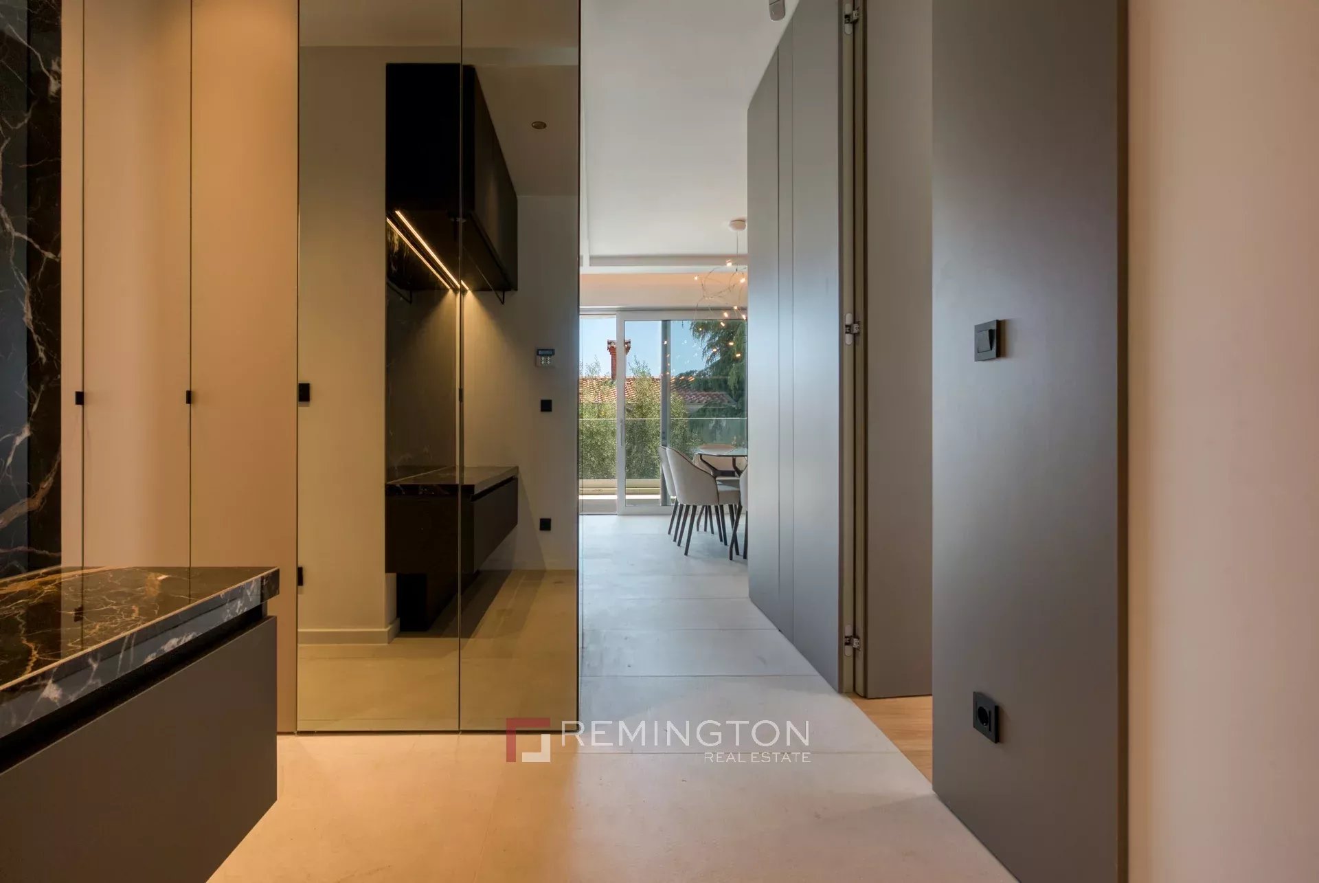 Apartment/Flat's Image 3