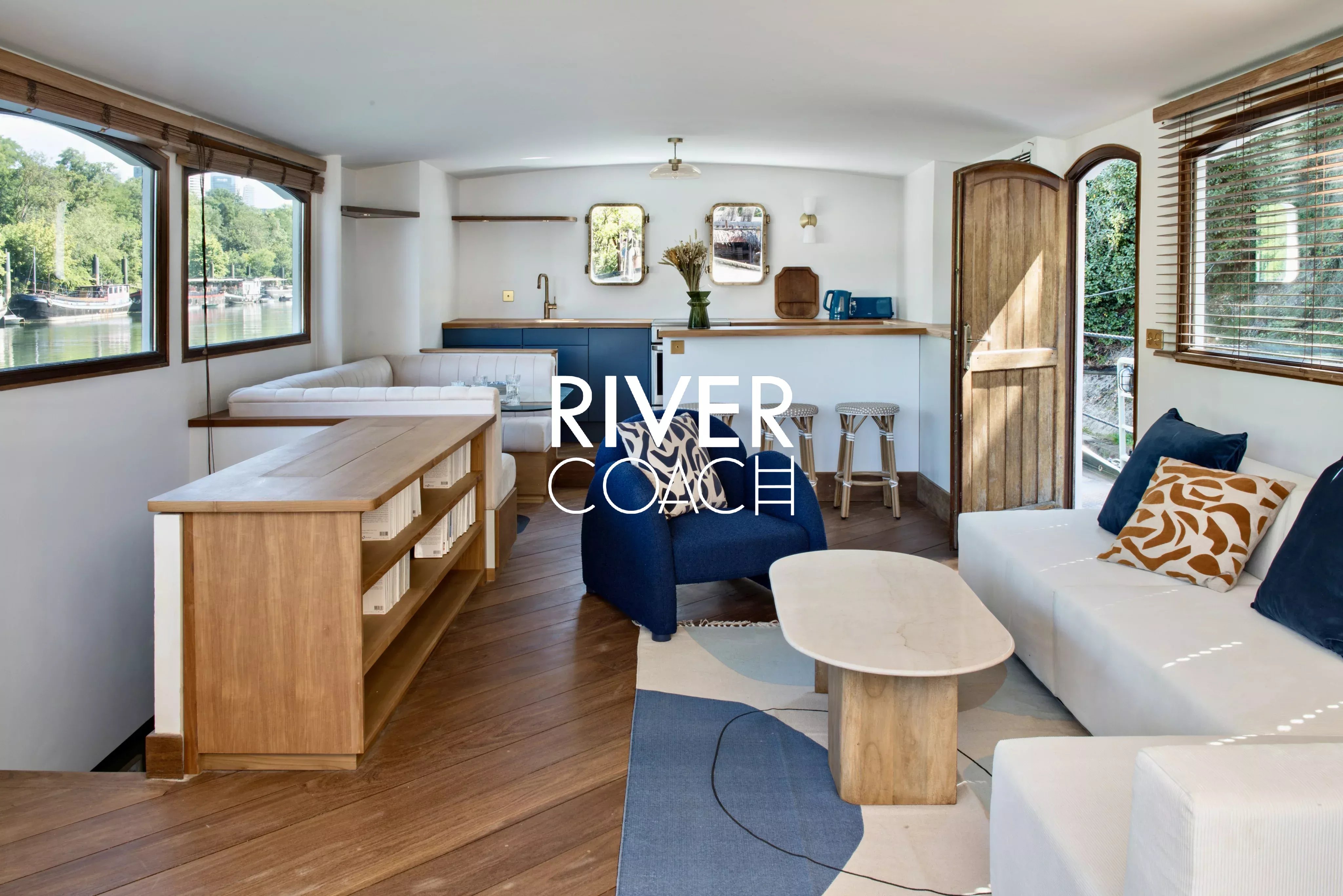 Péniche d'exception dans un écrin de verdure