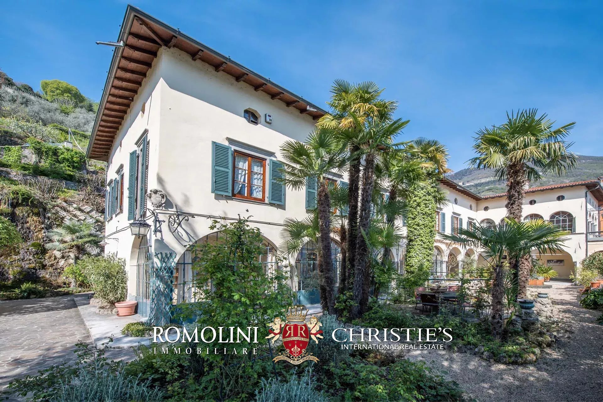 9 Bedroom Villa/Townhouse's Image 58