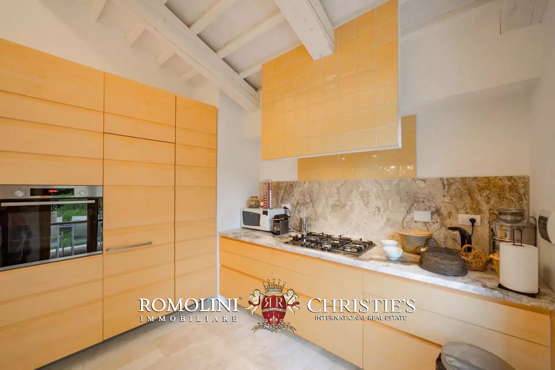 11 Bedroom Villa/Townhouse's Image 53