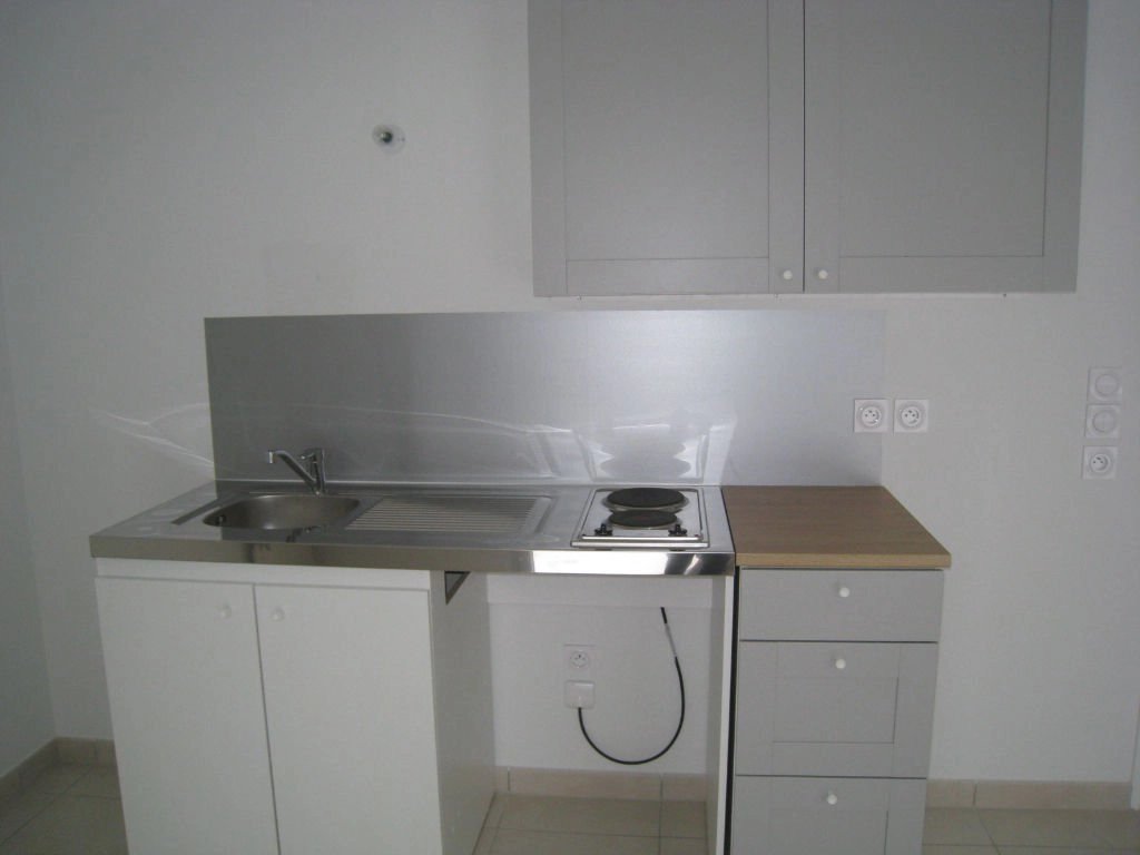 480895 Location Lyon 9ème