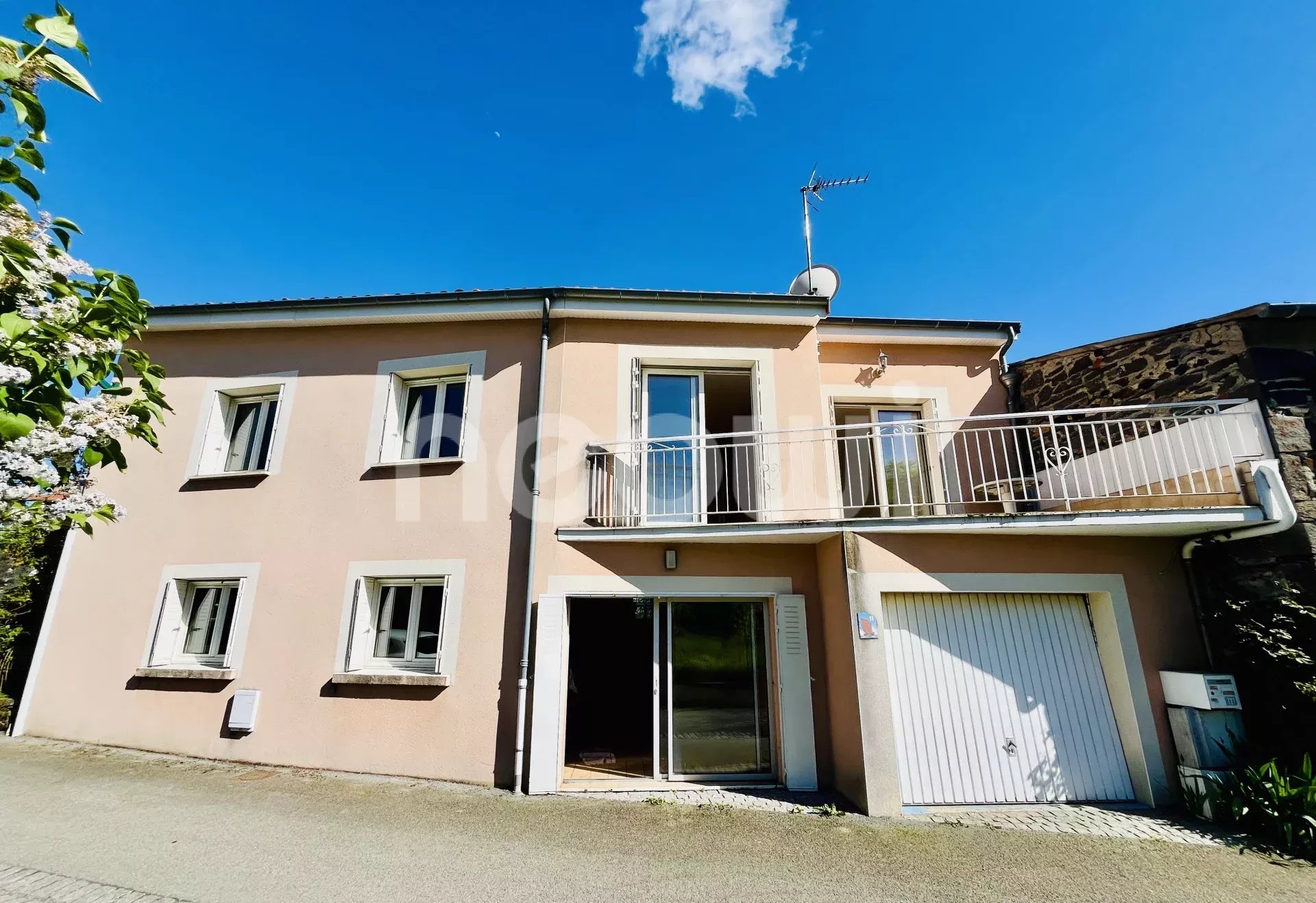 Sale Village house Enval