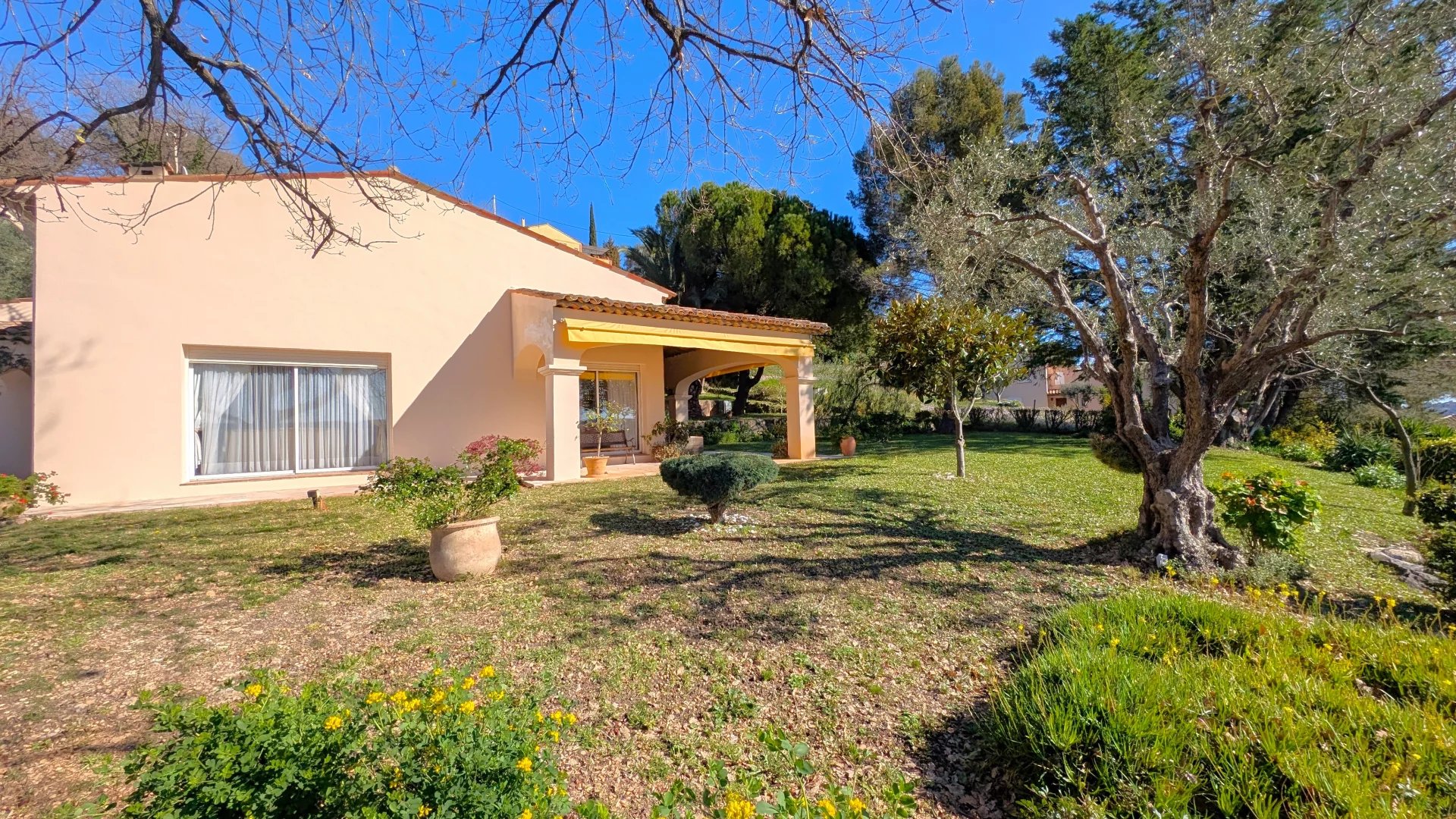 Vitalizio Villa Biot Vignasses