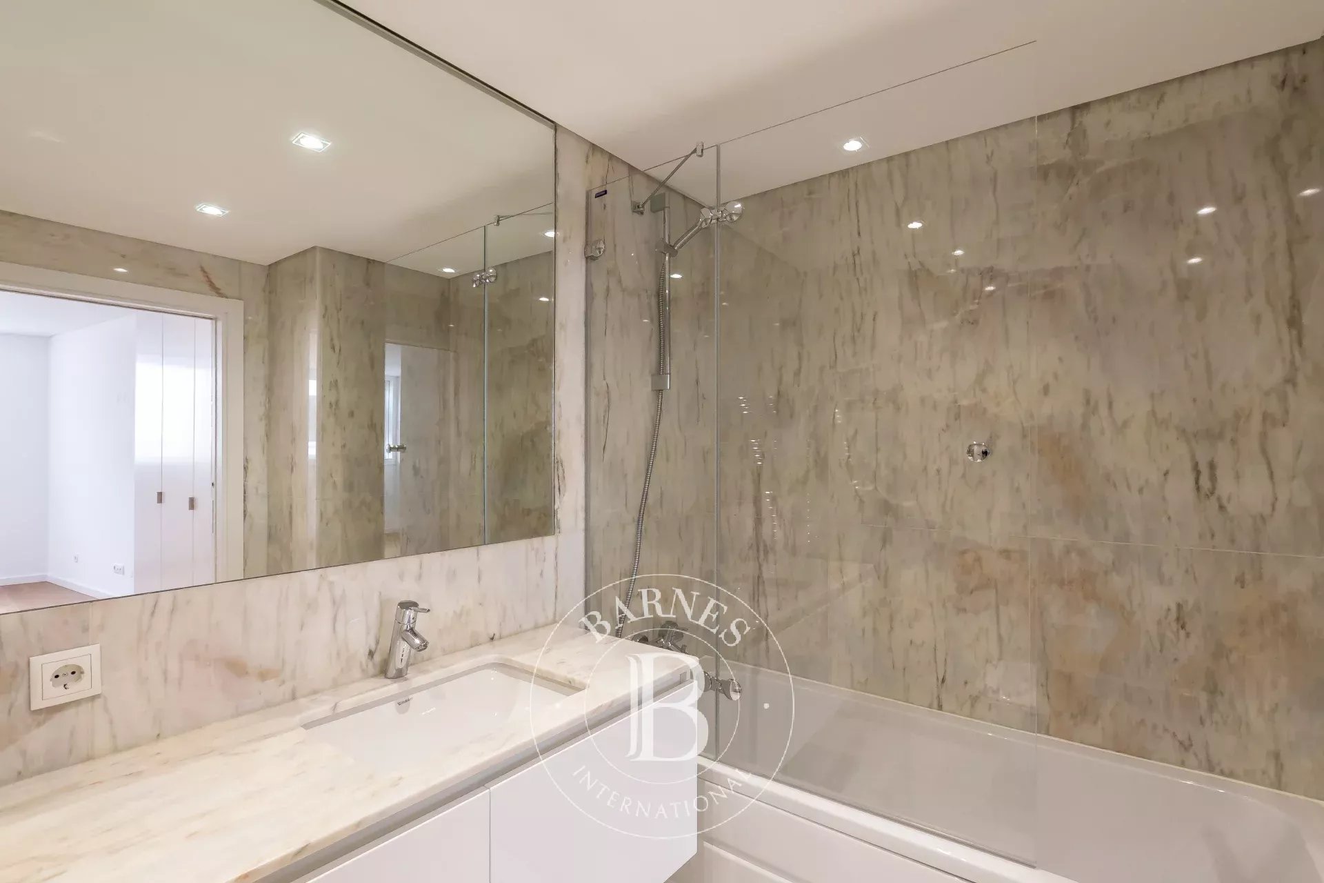 Daire Santo António - picture 11