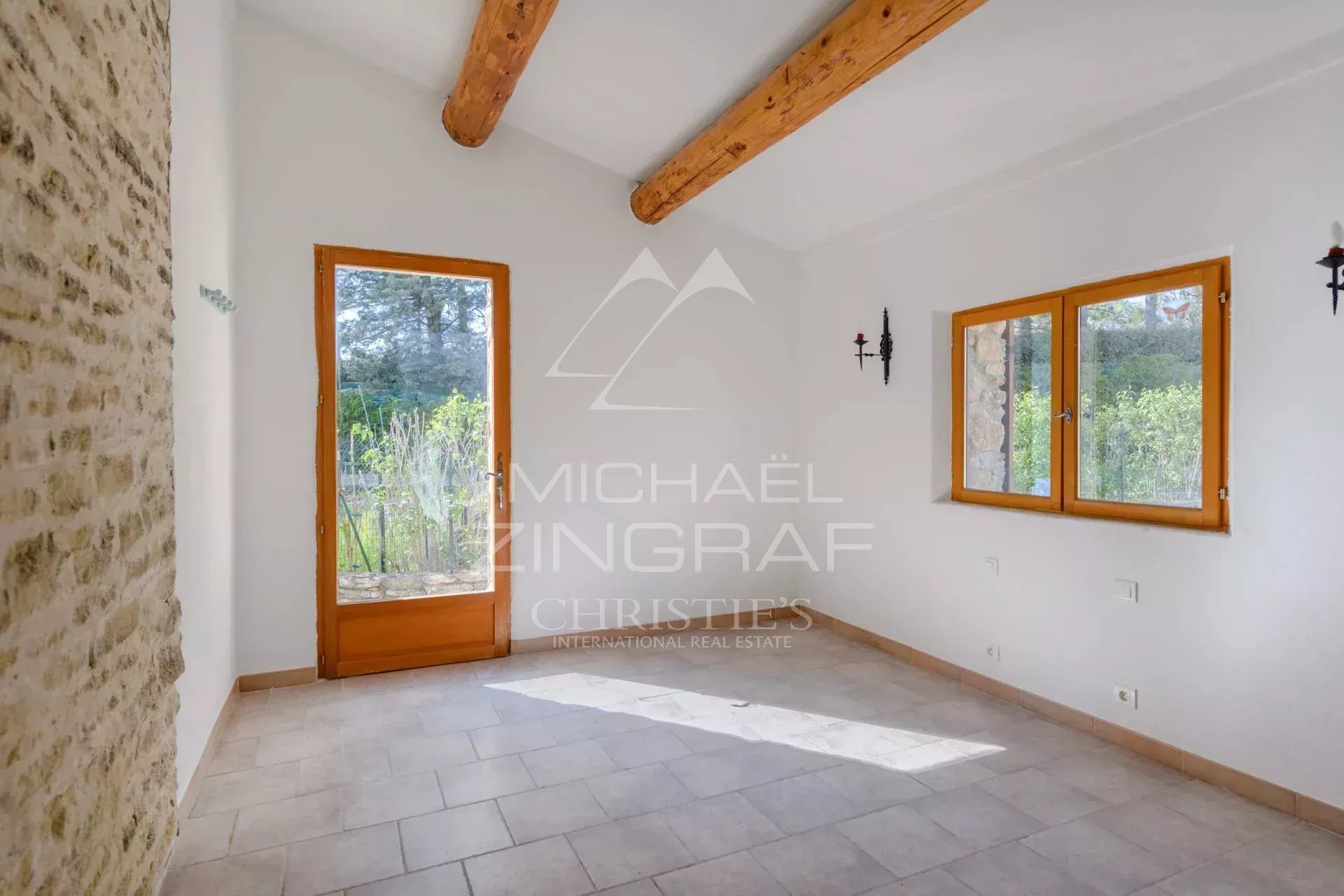 3 Bedroom Villa/Townhouse's Image 8