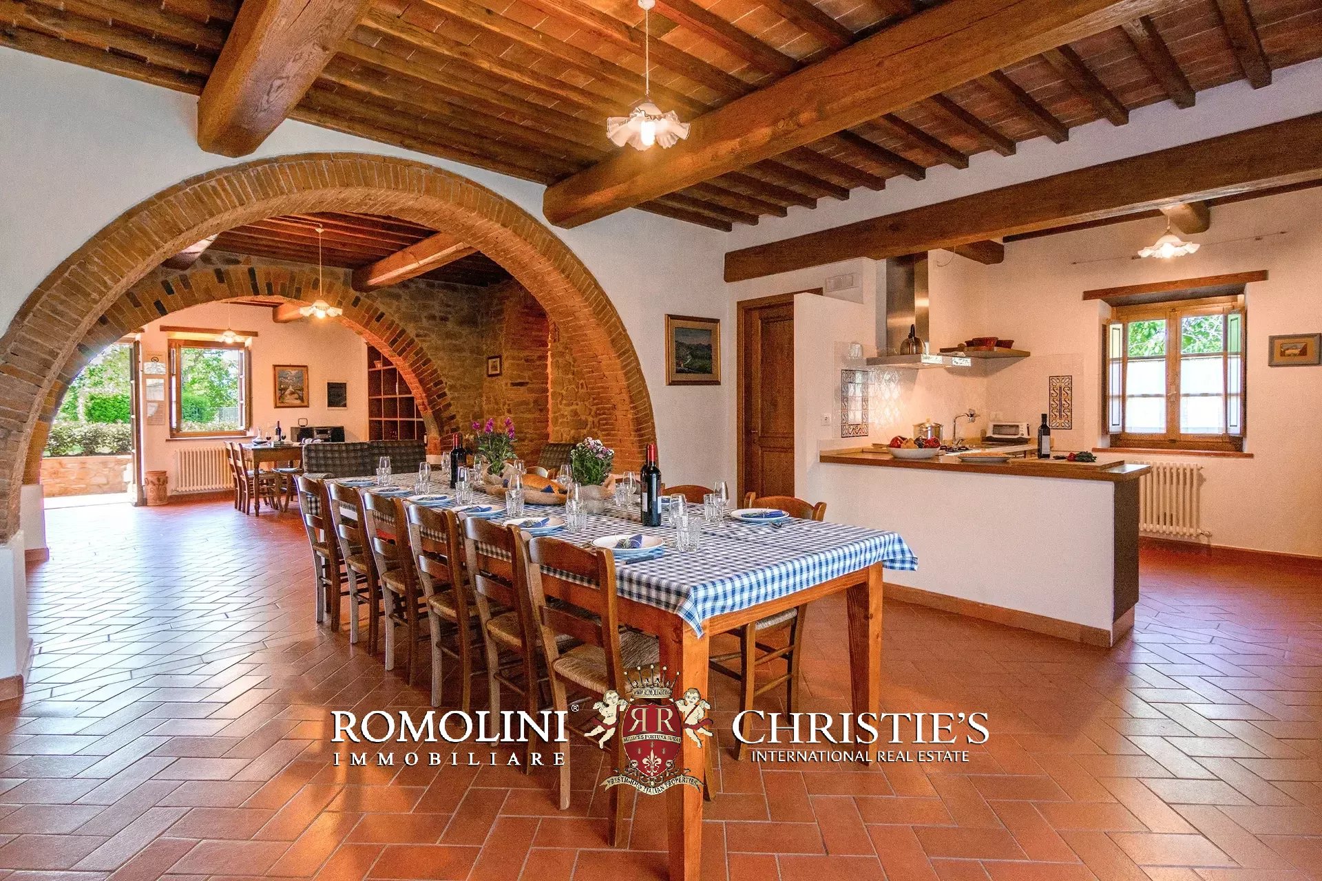 8 Bedroom Villa/Townhouse's Image 36