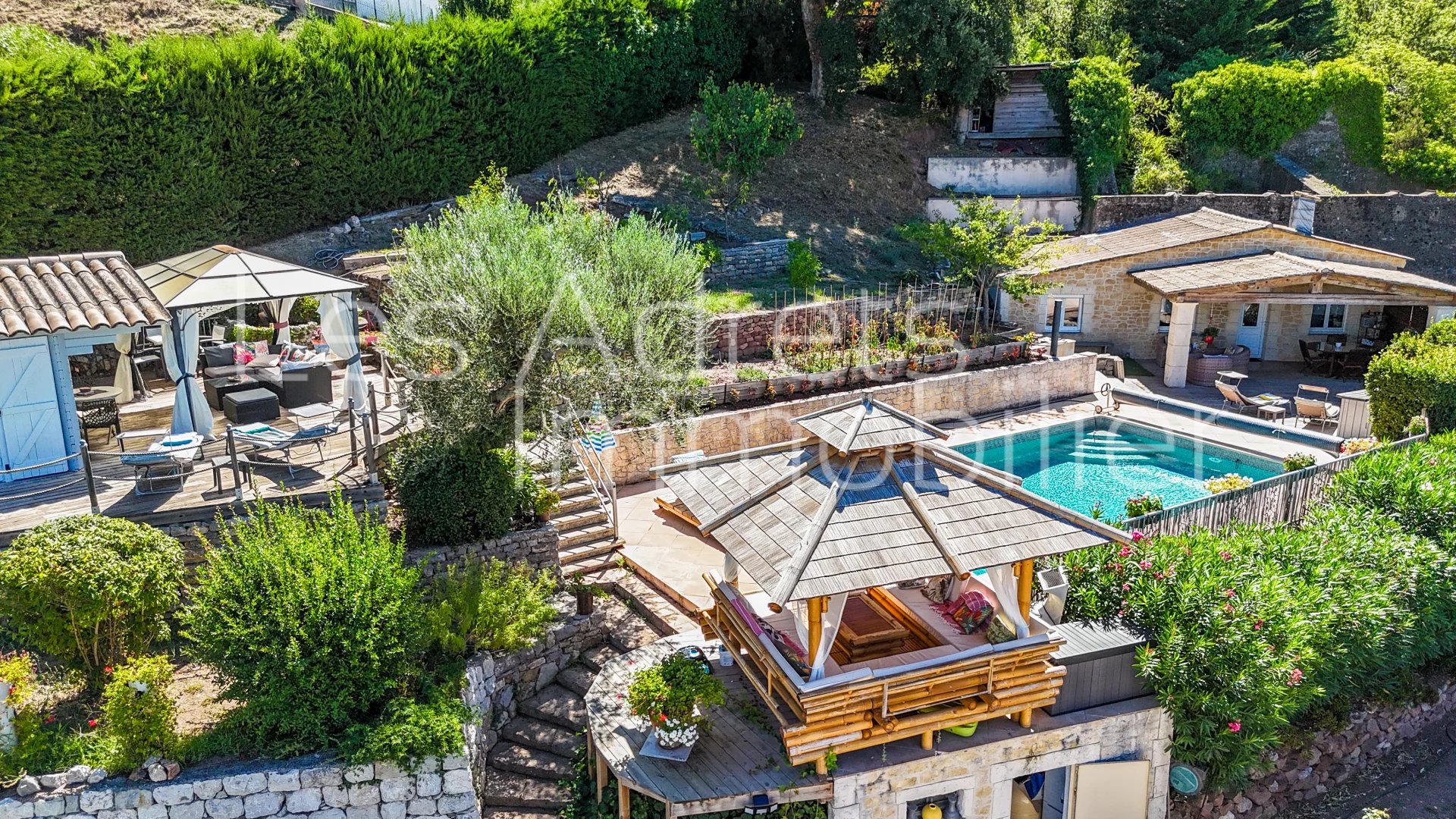 Agence immobilière de 