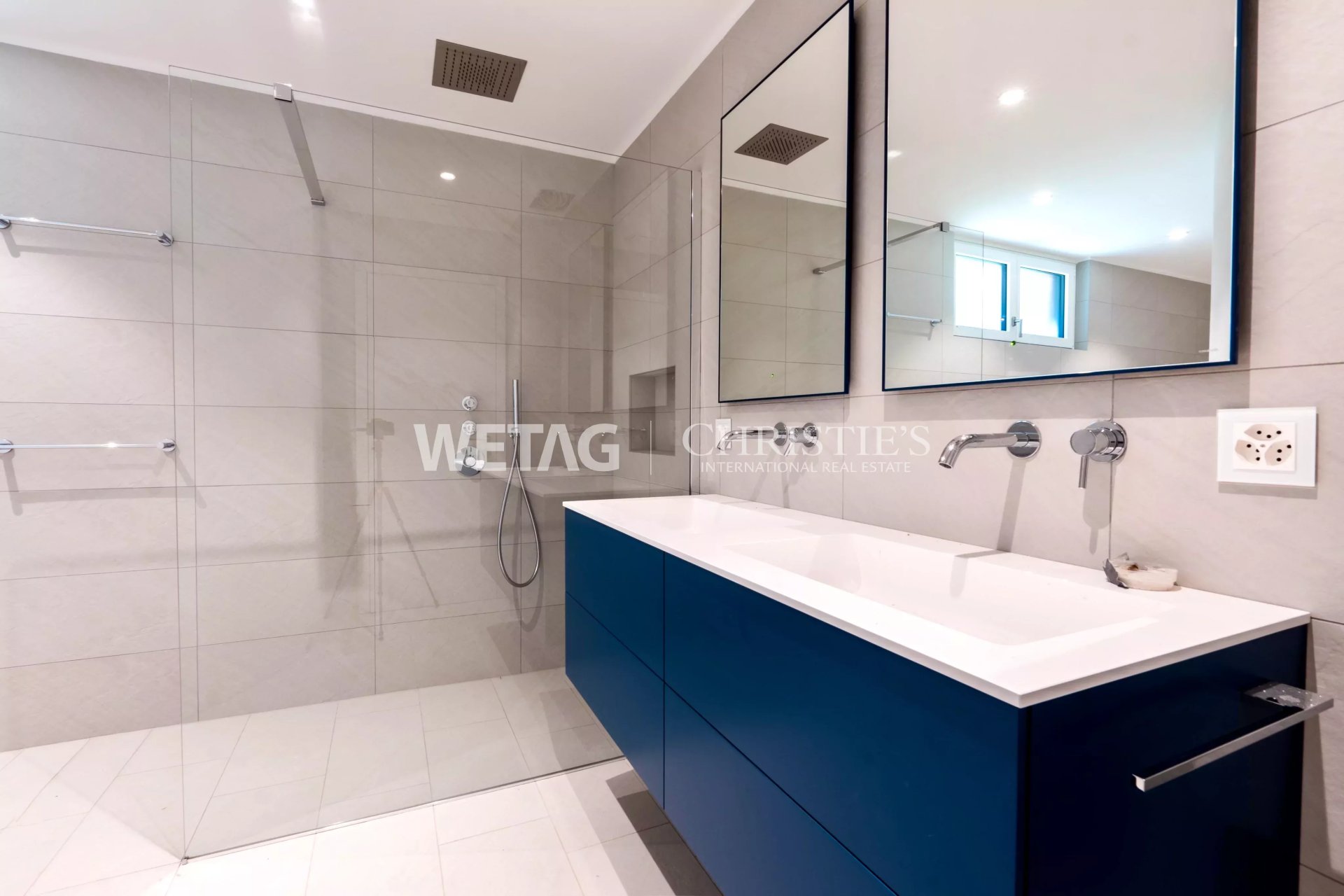 4 Bedroom Villa/Townhouse's Image 5