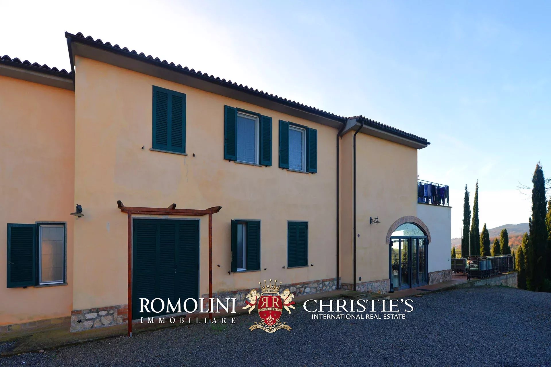 6 Bedroom Vineyard's Image 12
