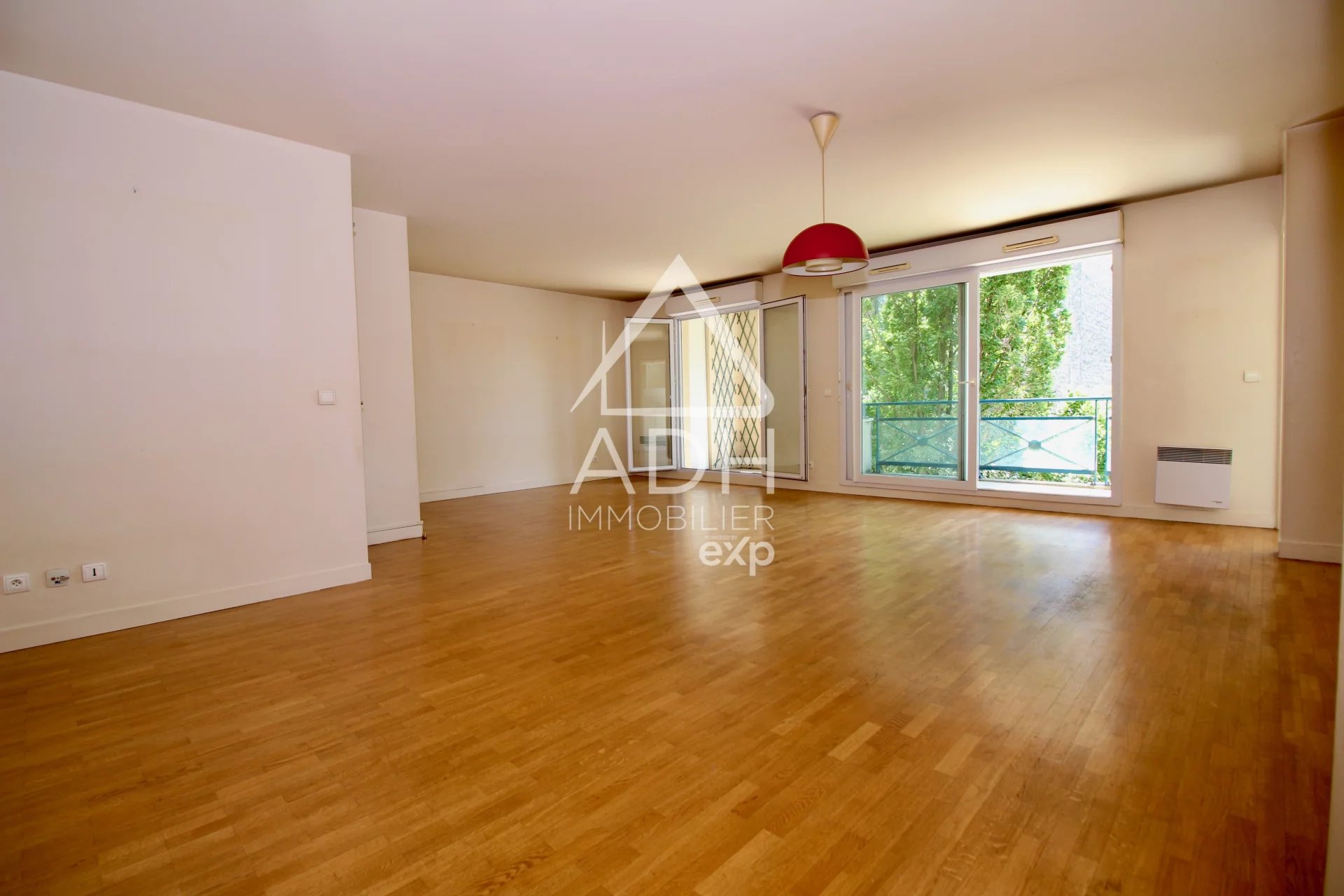 Exclusivité à vendre à ASNIERES SUR SEINE Appartement de 5 pièces - 108m2