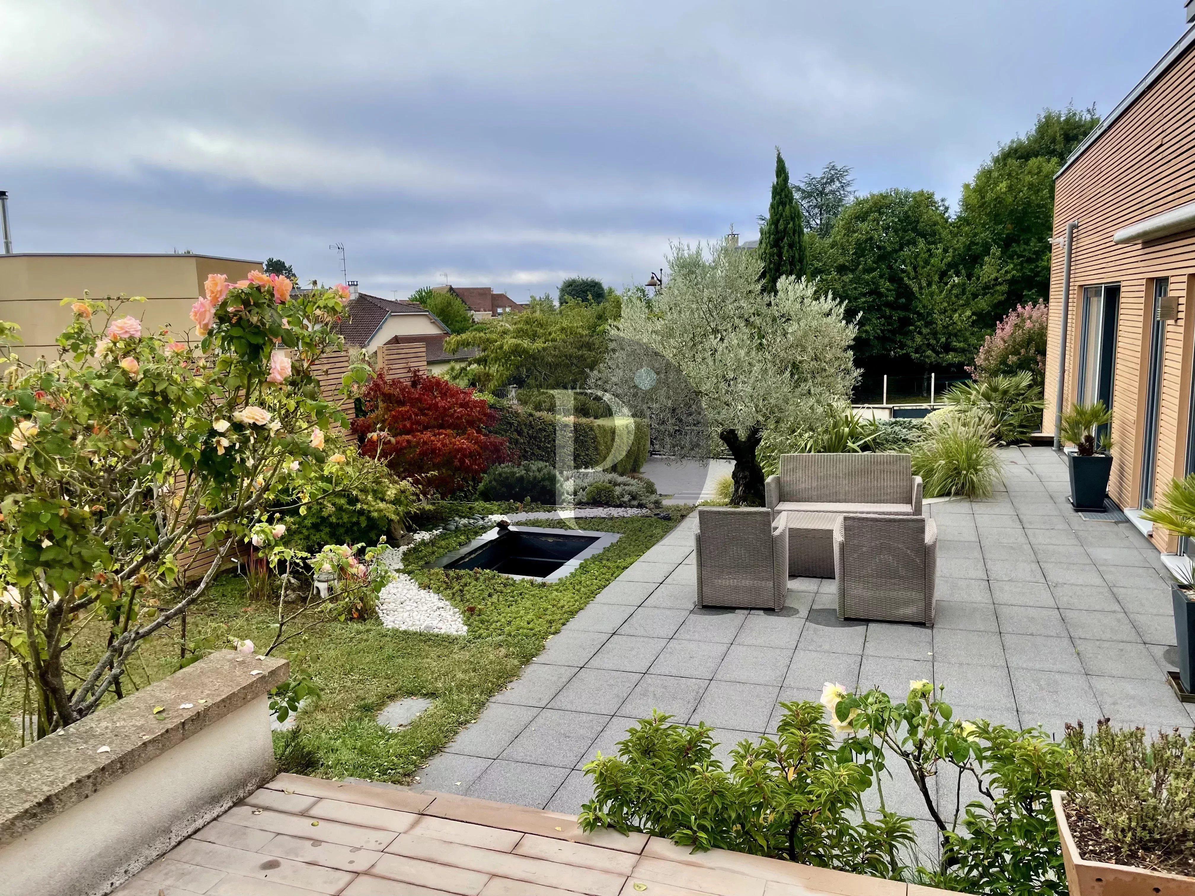 vente-maison-7-pieces-verrieres-le-buisson-86176337