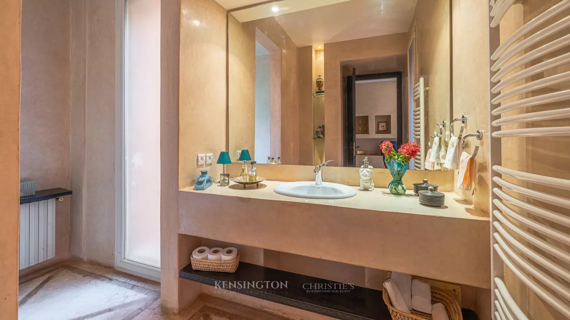 6 Bedroom Villa/Townhouse's Image 52