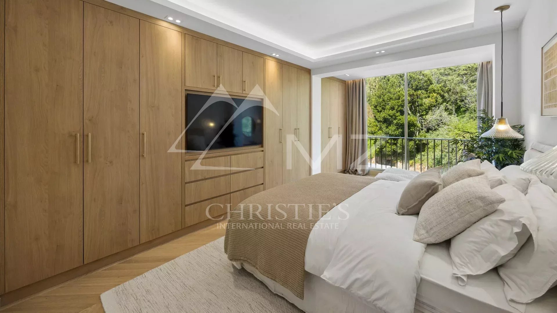2 Bedroom Apartment/Flat's Image 11