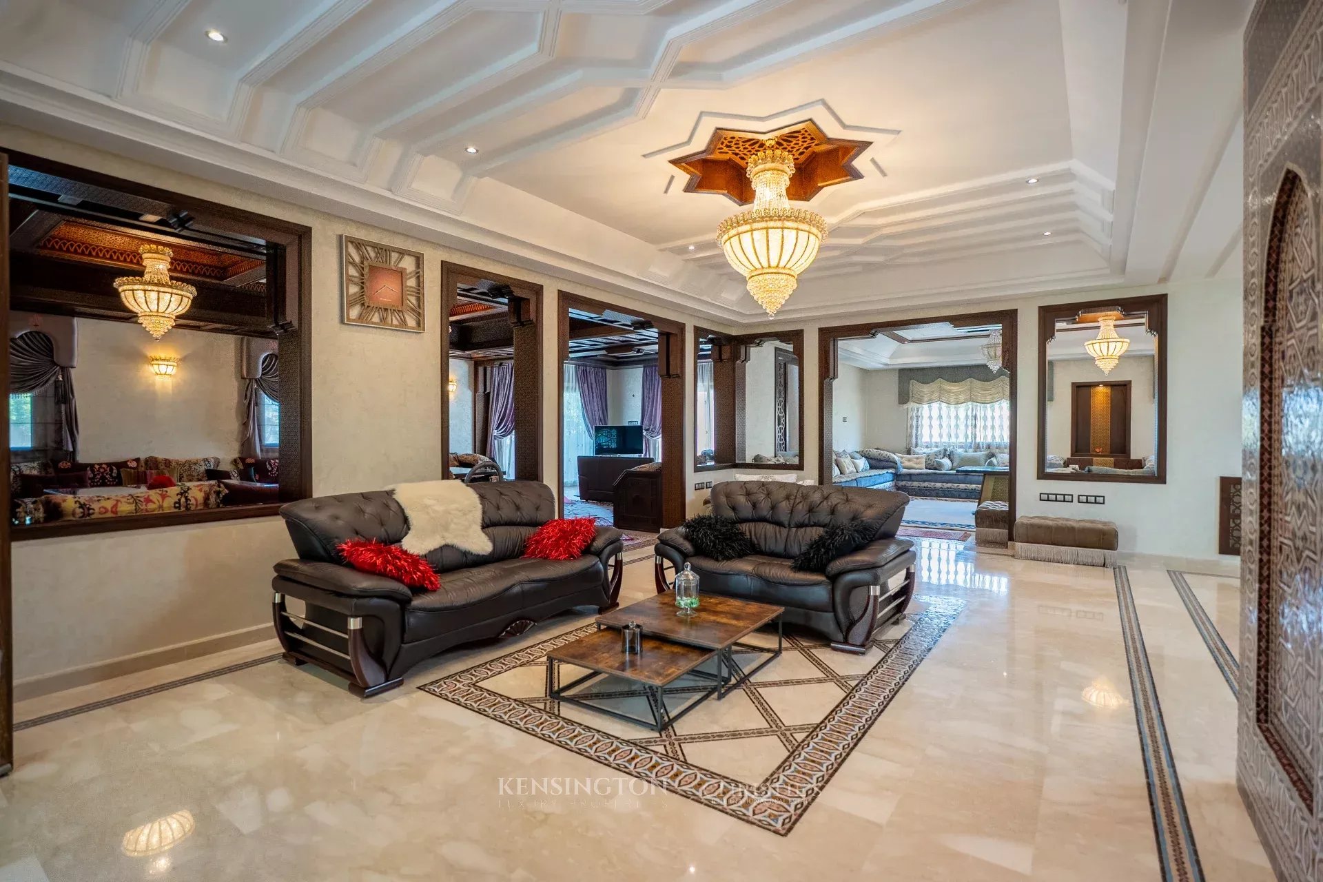 6 Bedroom Villa/Townhouse's Image 5