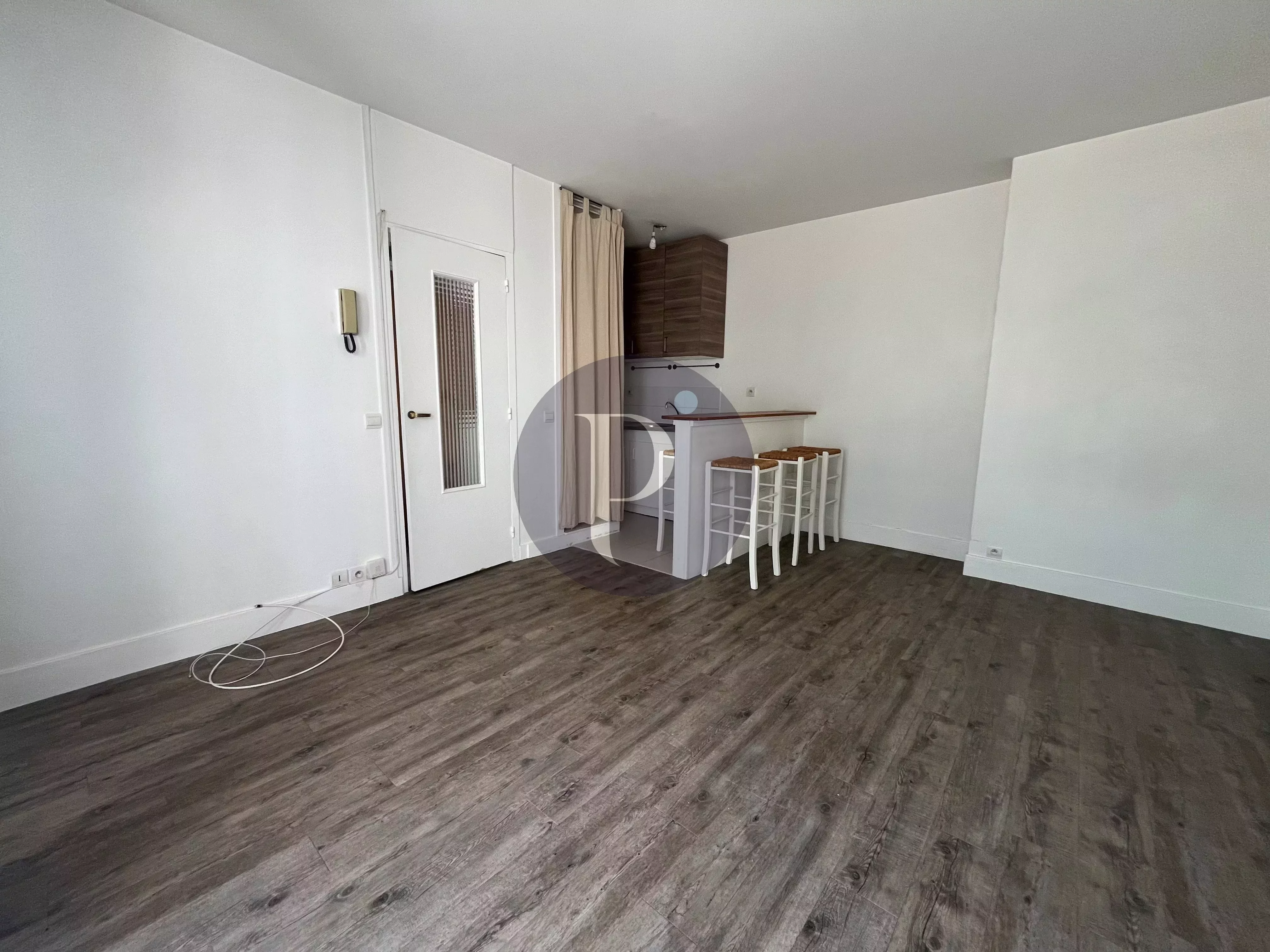 location-appartement-1-piece-sceaux-83873279