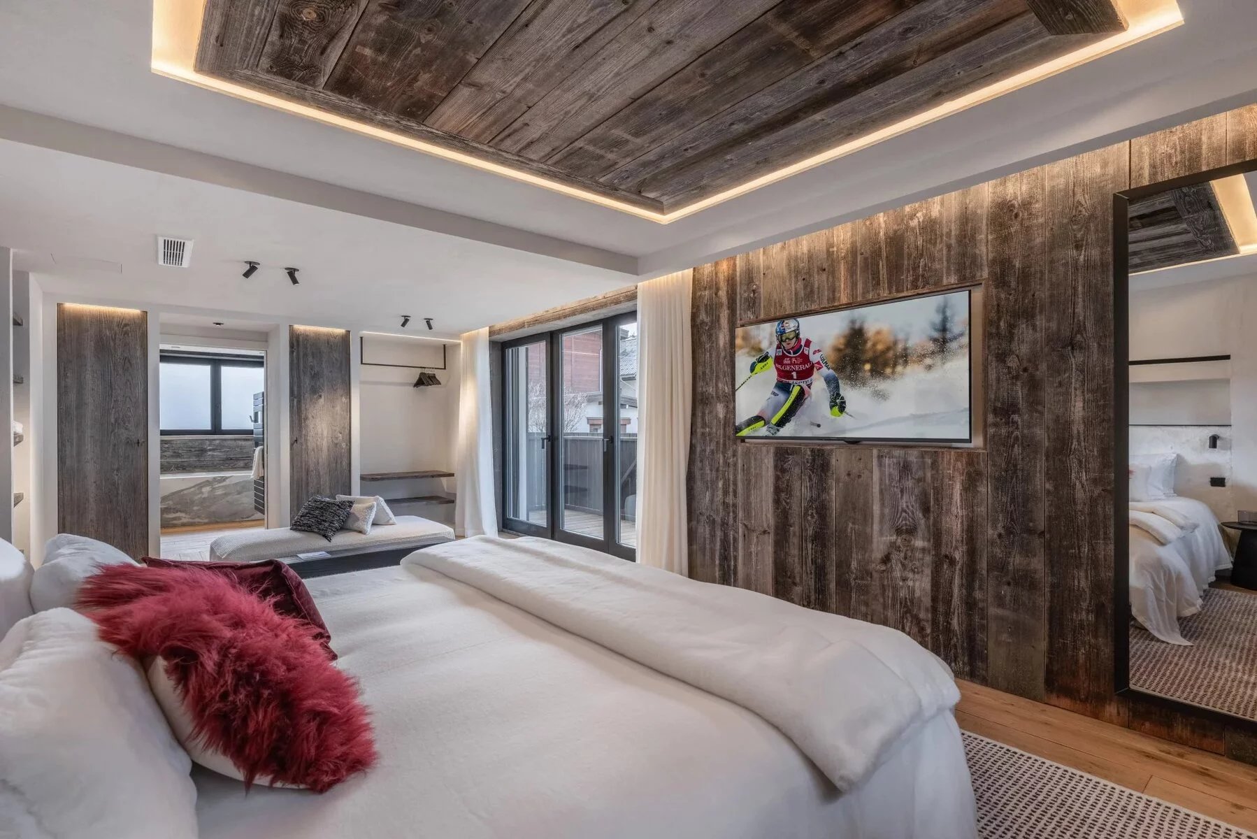 Photo of MEGÈVE - Luxury 5-bedroom chalet in the heart of Megeve