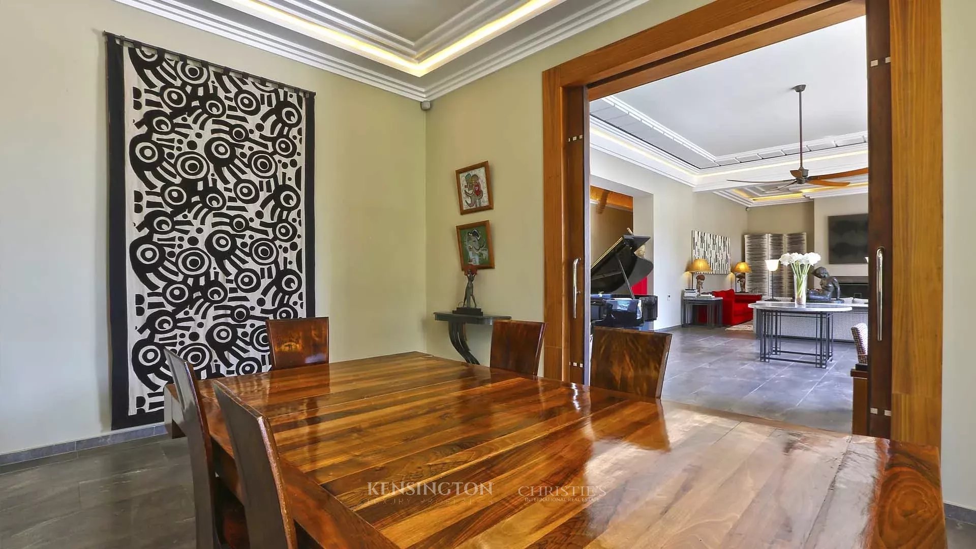 8 Bedroom Villa/Townhouse's Image 14