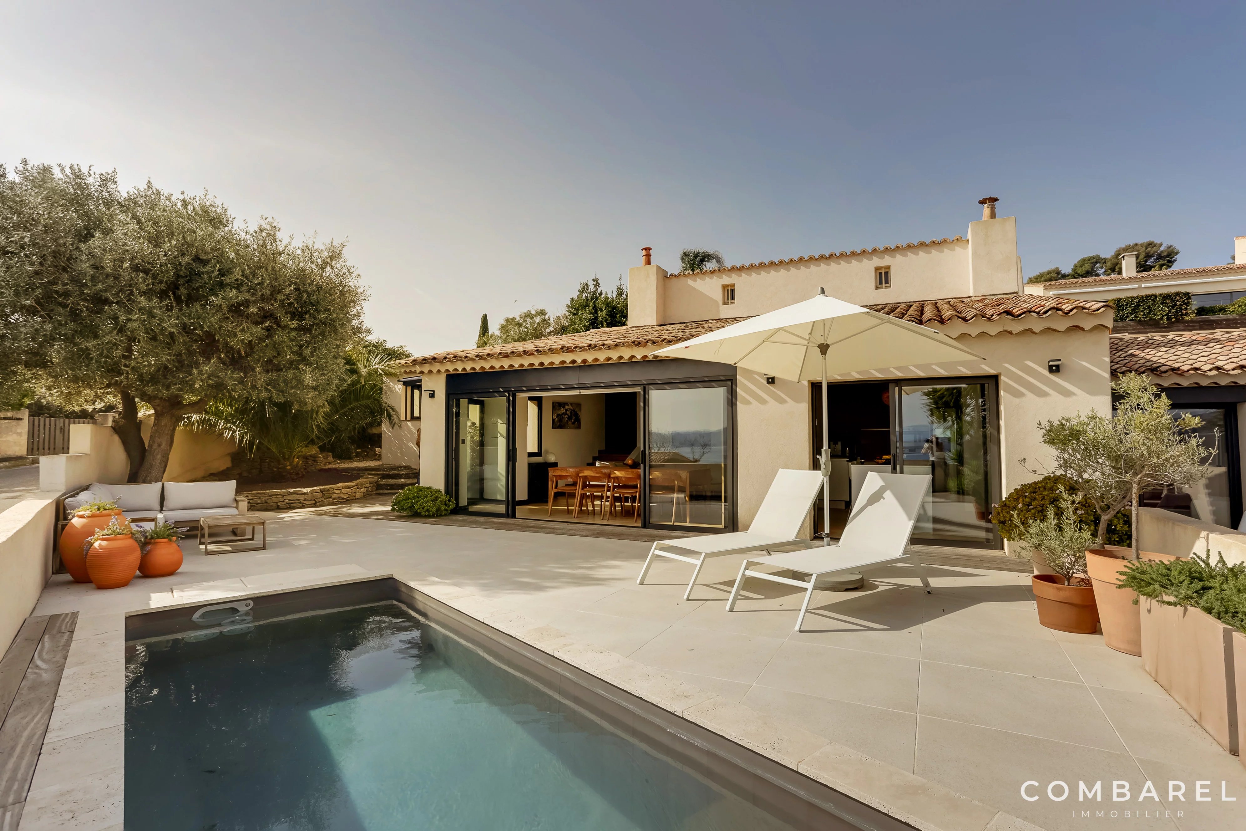 Agence immobilière de 