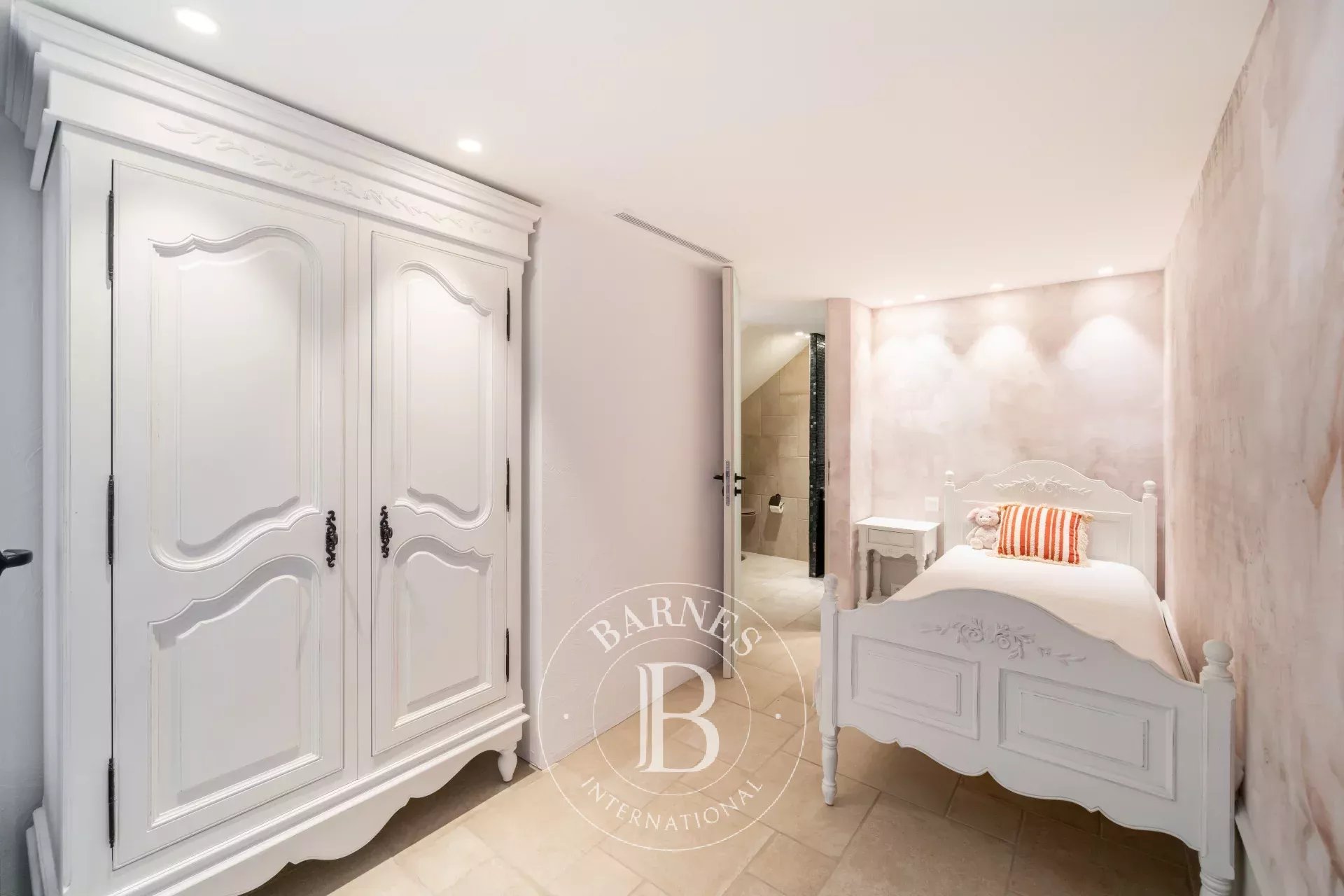 Villa Cannes - picture 26