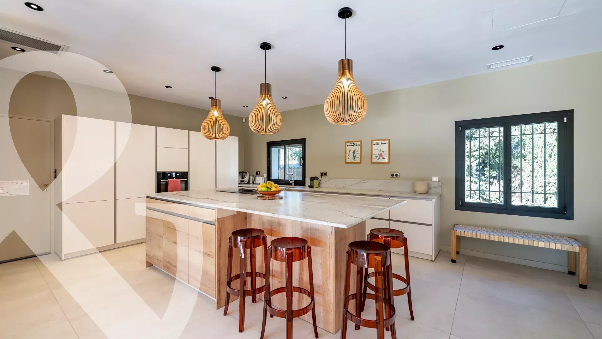 BELLE MAISON PROVENCALE