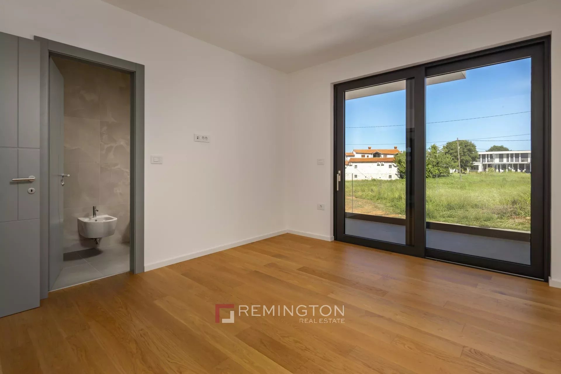 Villa/Townhouse's Image 8