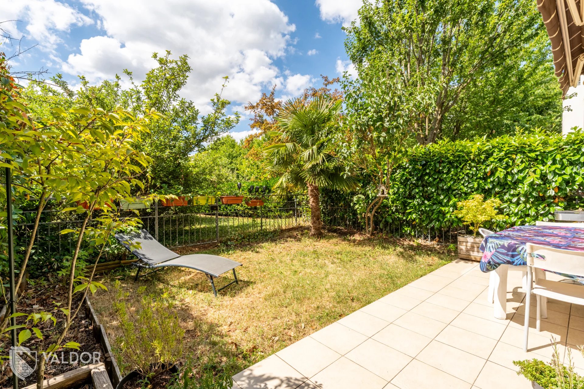 ANSE - VUE PARC - T3 avec double extérieur & jardin
