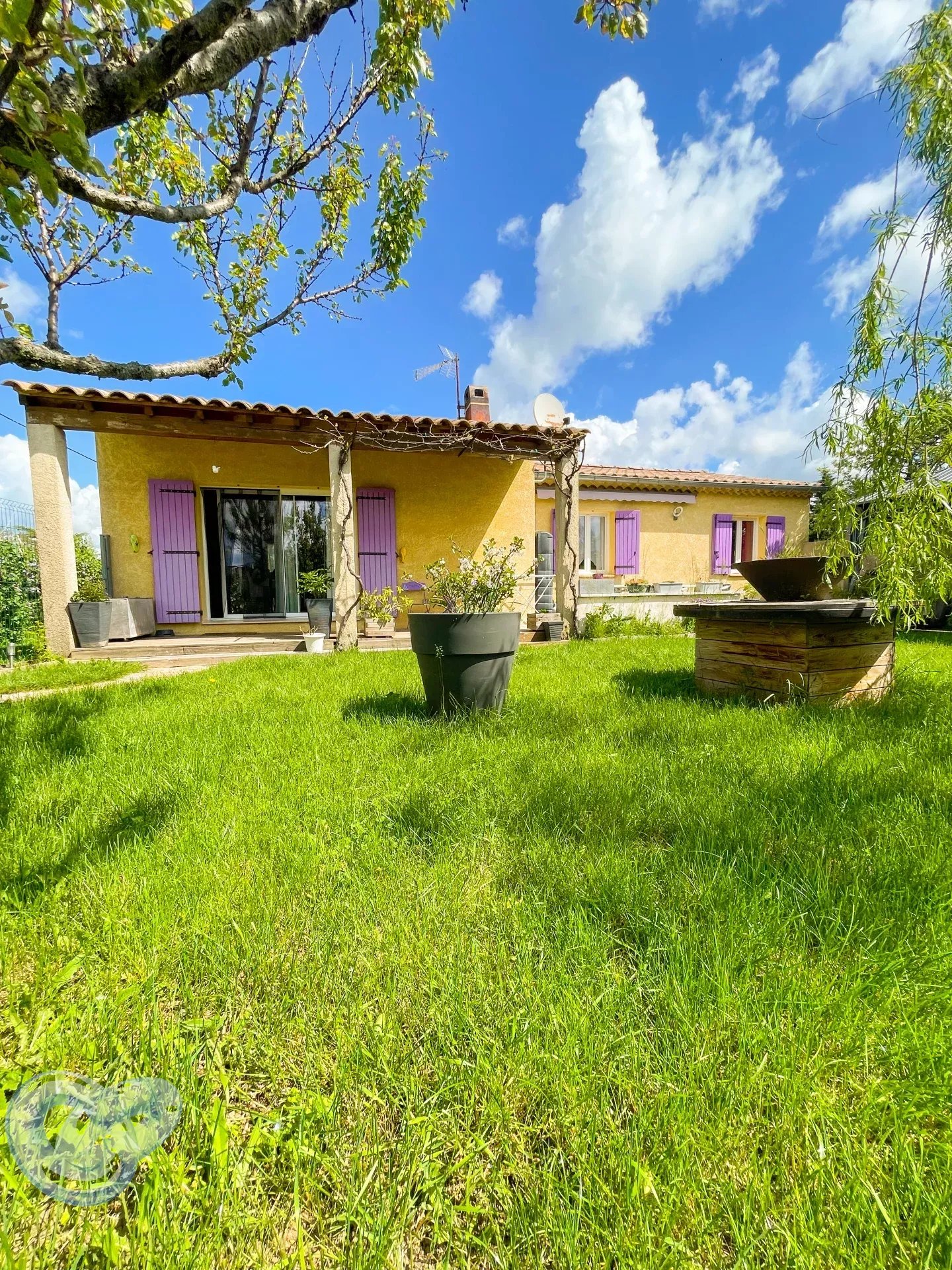 Agence immobilière de 