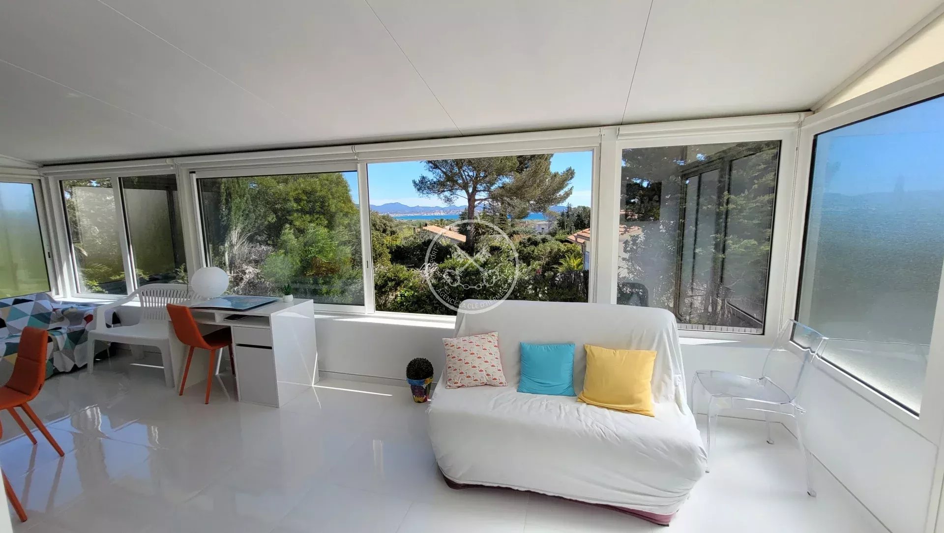 Agence immobilière de 