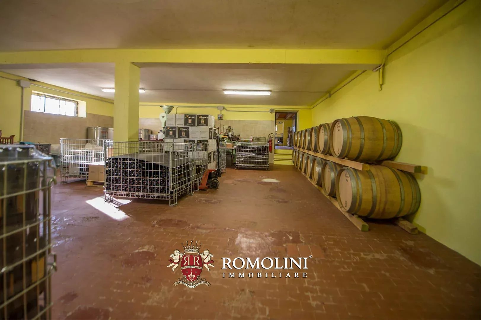 4 Bedroom Vineyard's Image 23