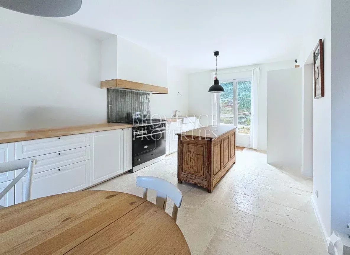 Élégante bastide d'inspiration aixoise sur les hauteurs de Tourves - Photo 3